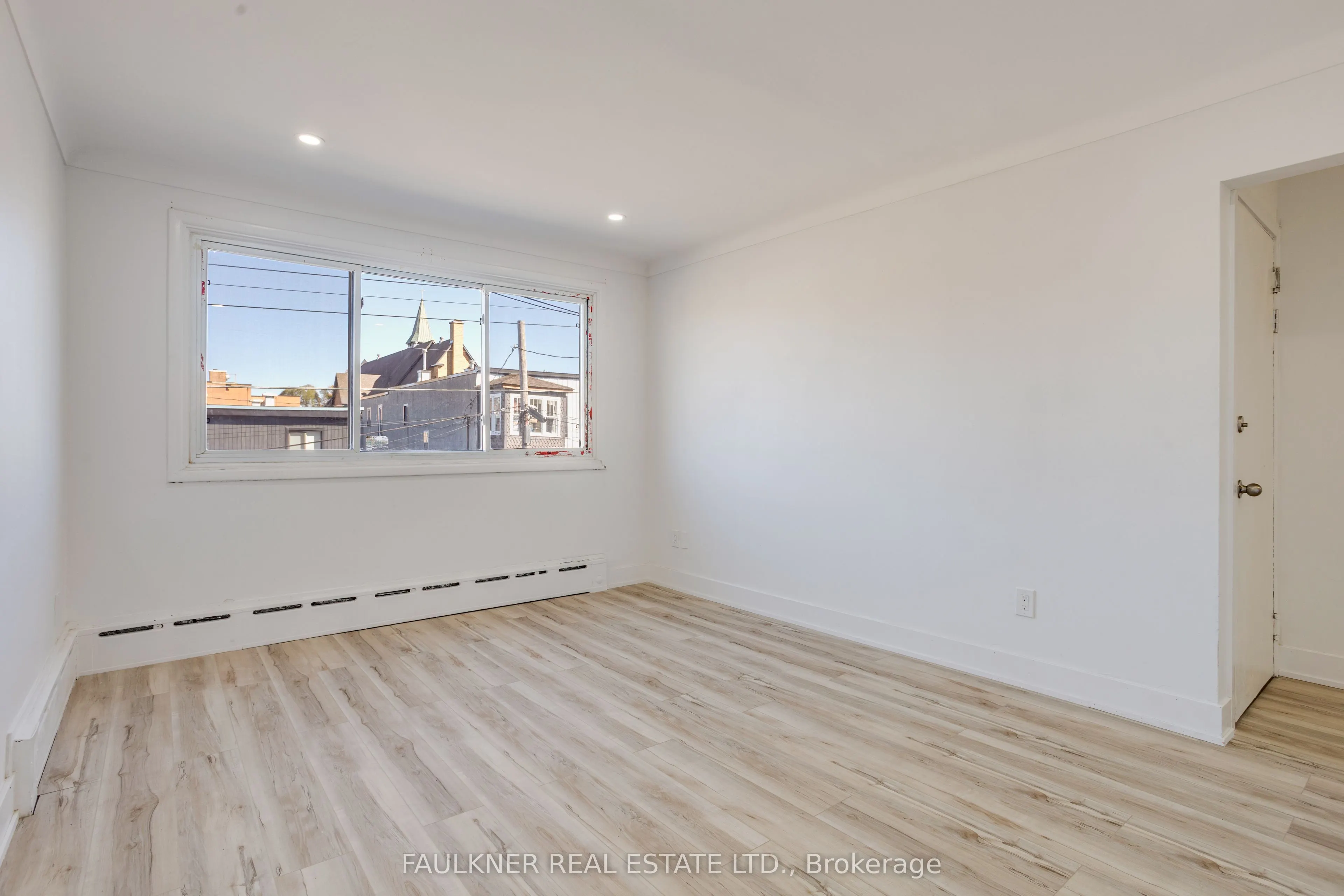 310 Cyr Avenue #6