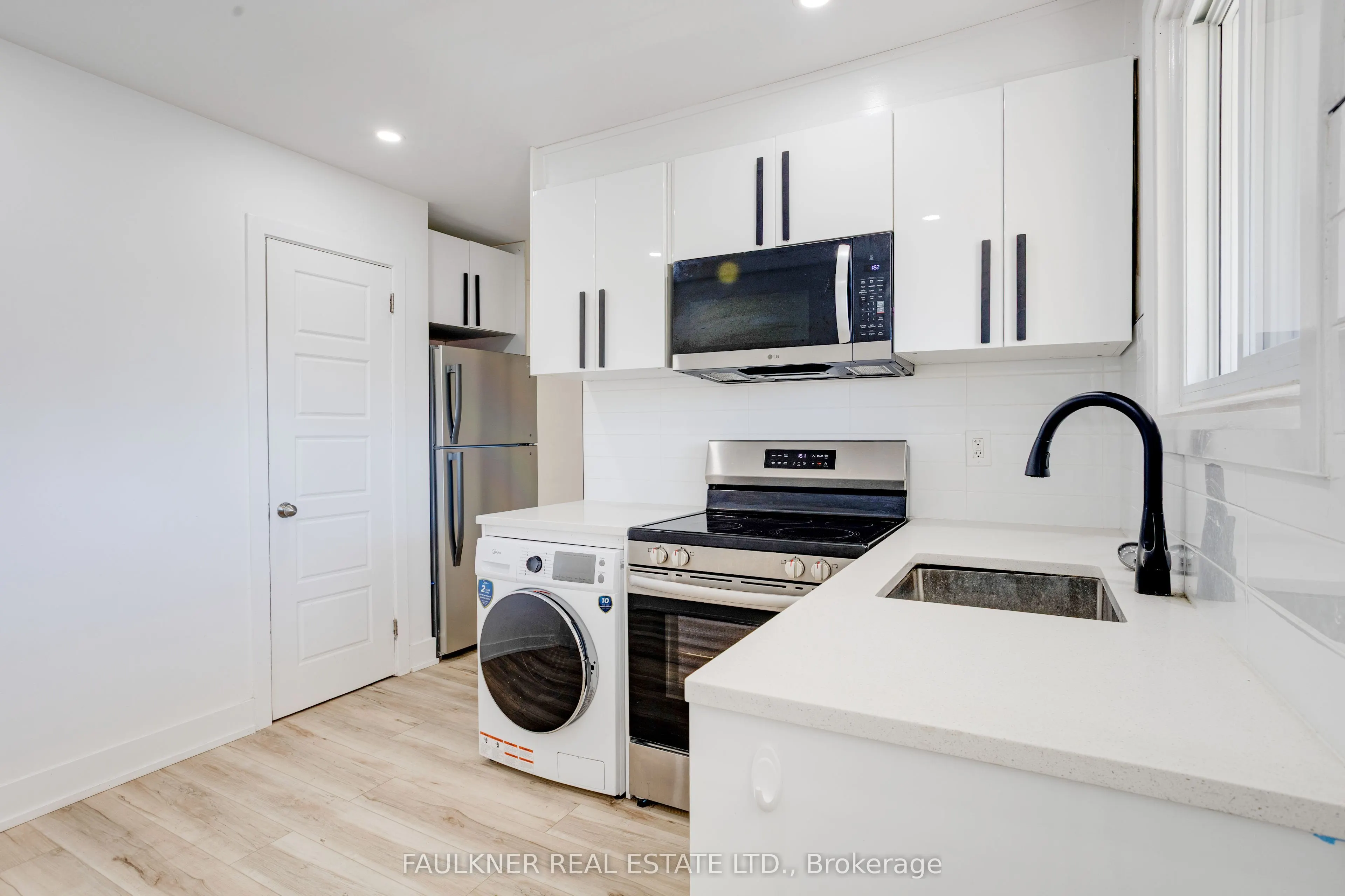 310 Cyr Avenue #6