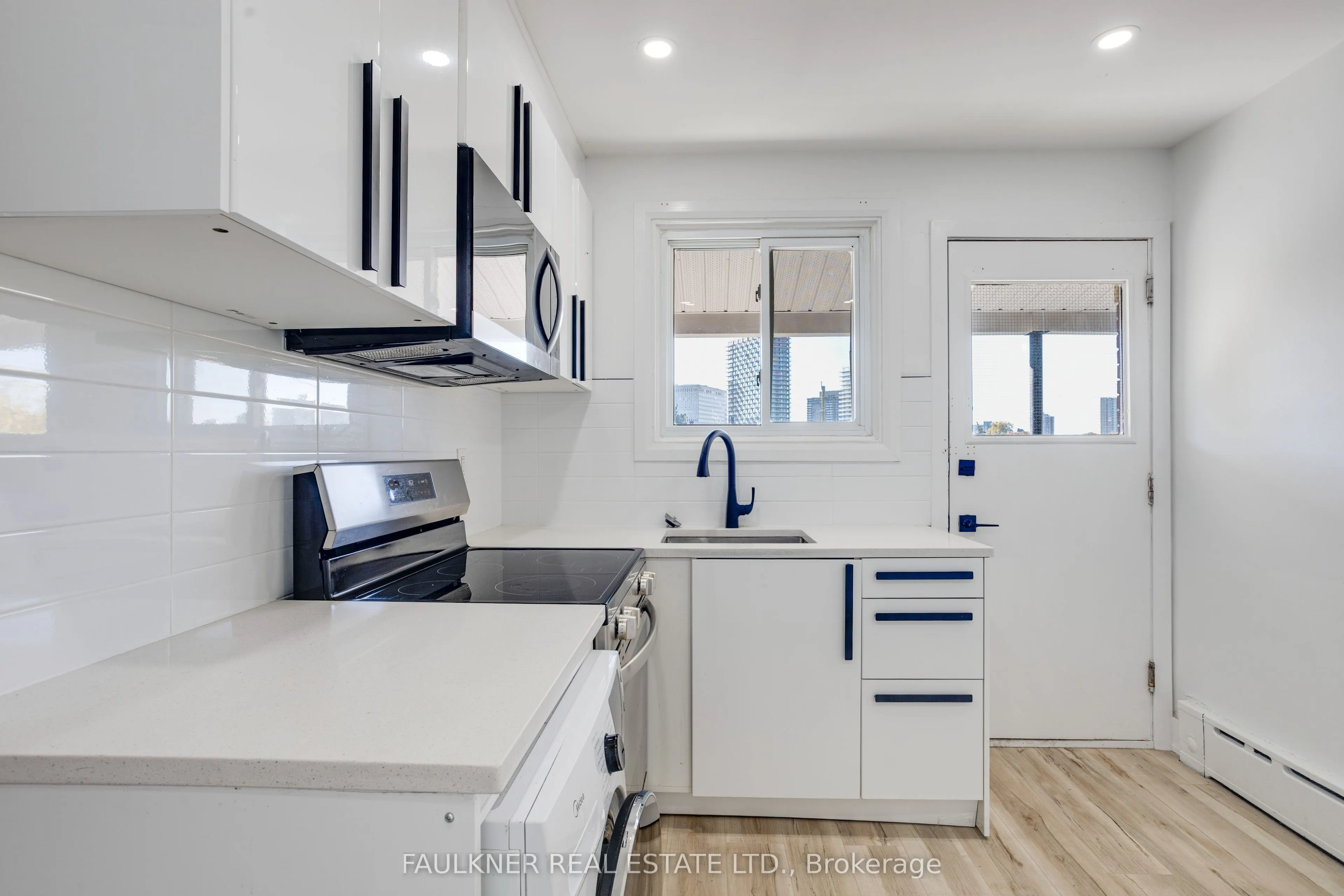 310 Cyr Avenue #6