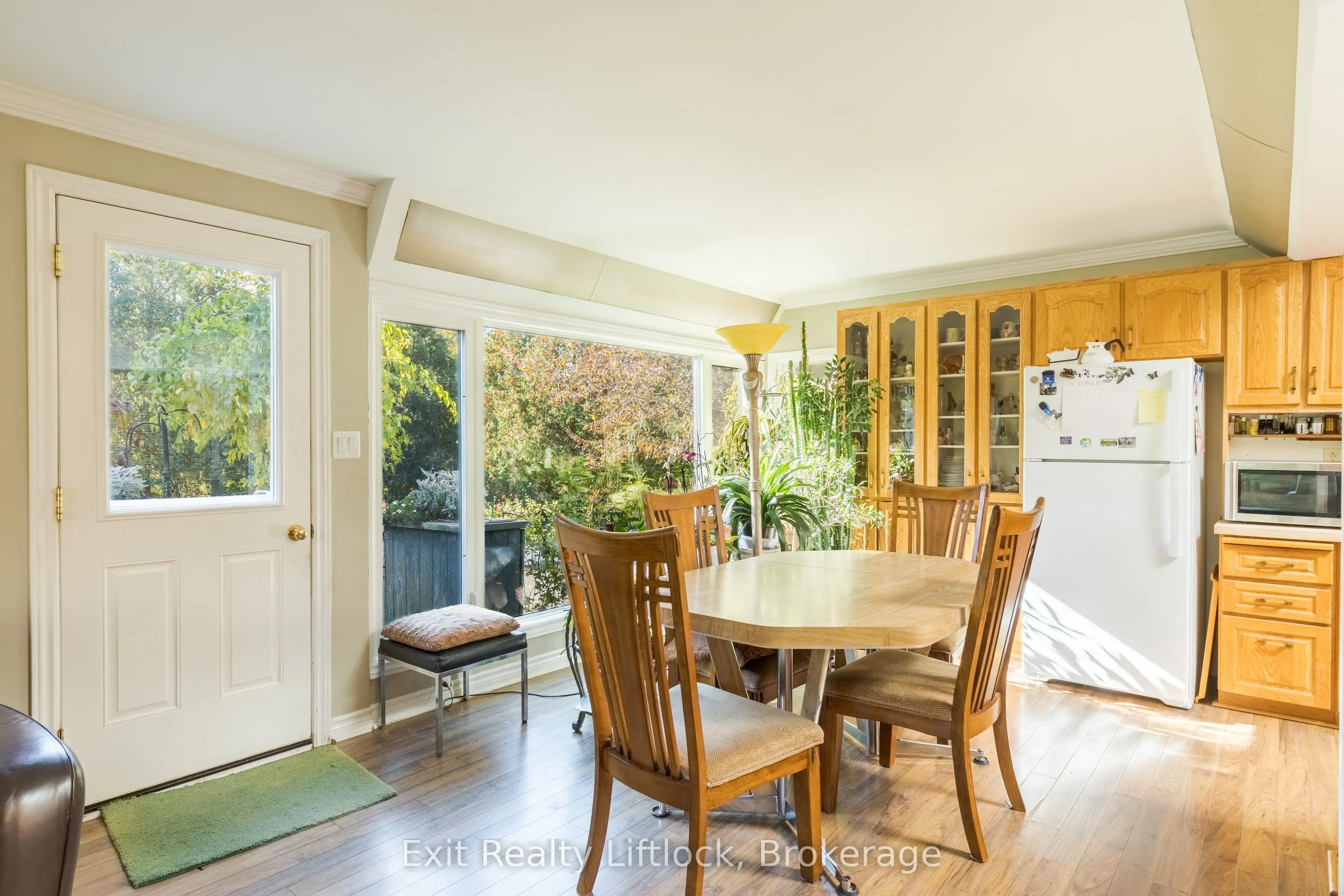 651 & 653 Cottesmore Avenue