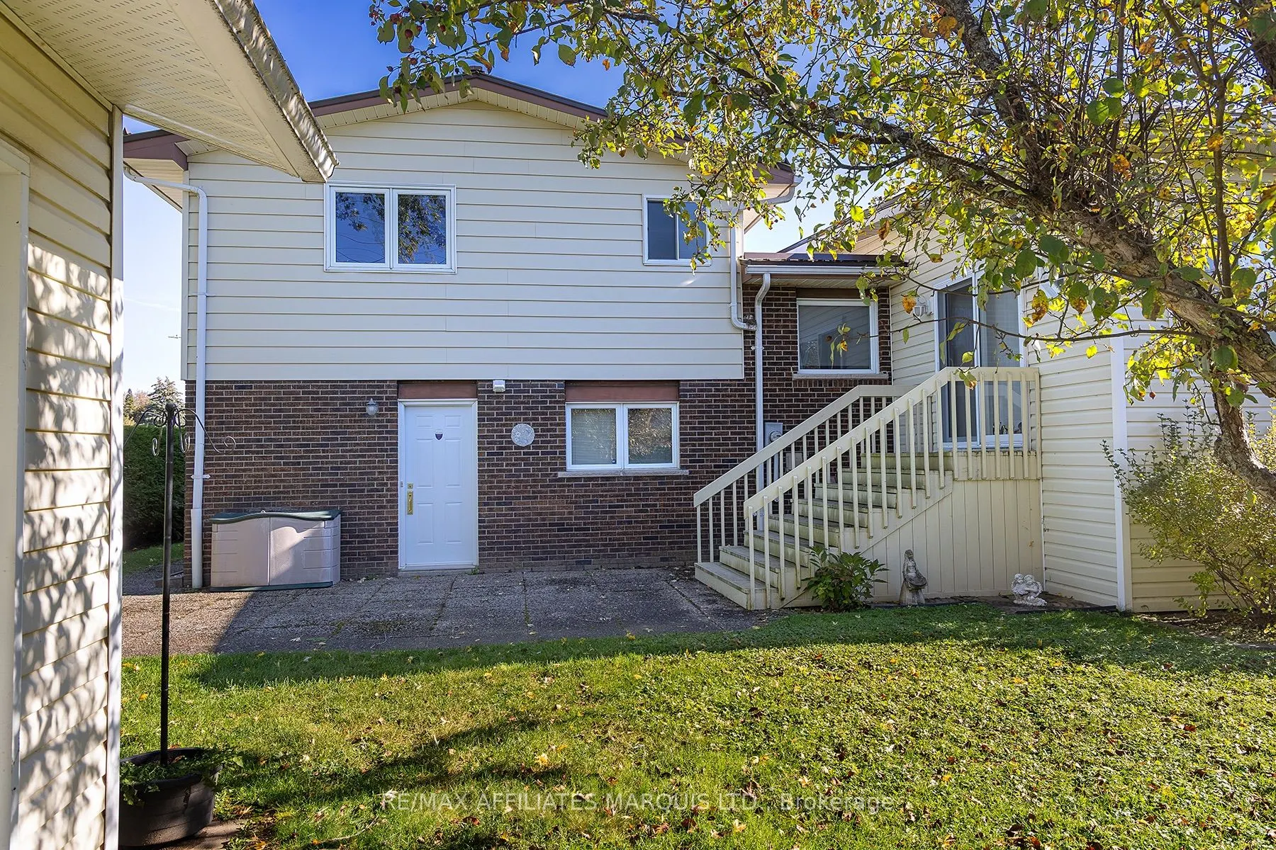 14 Westwinds Drive