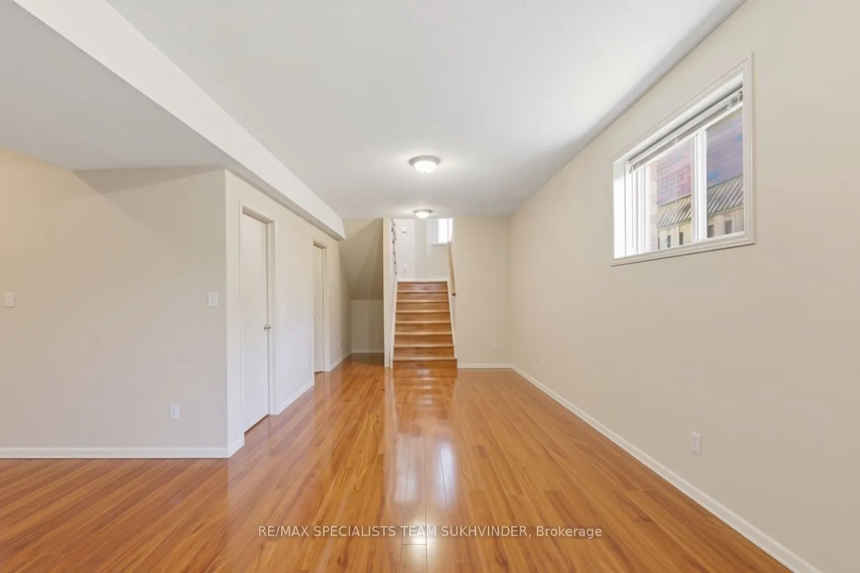 44 SINCLAIR Street