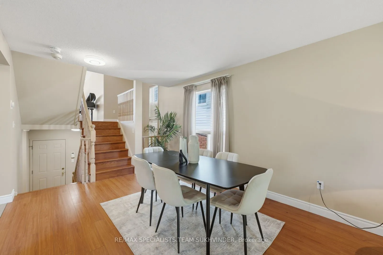 44 SINCLAIR Street