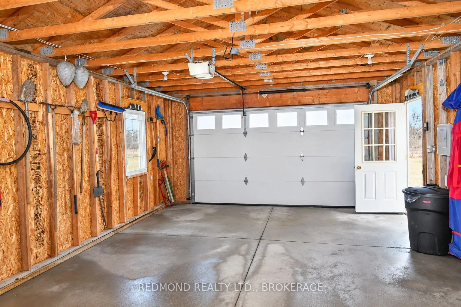 1319 County Rd 2 Road