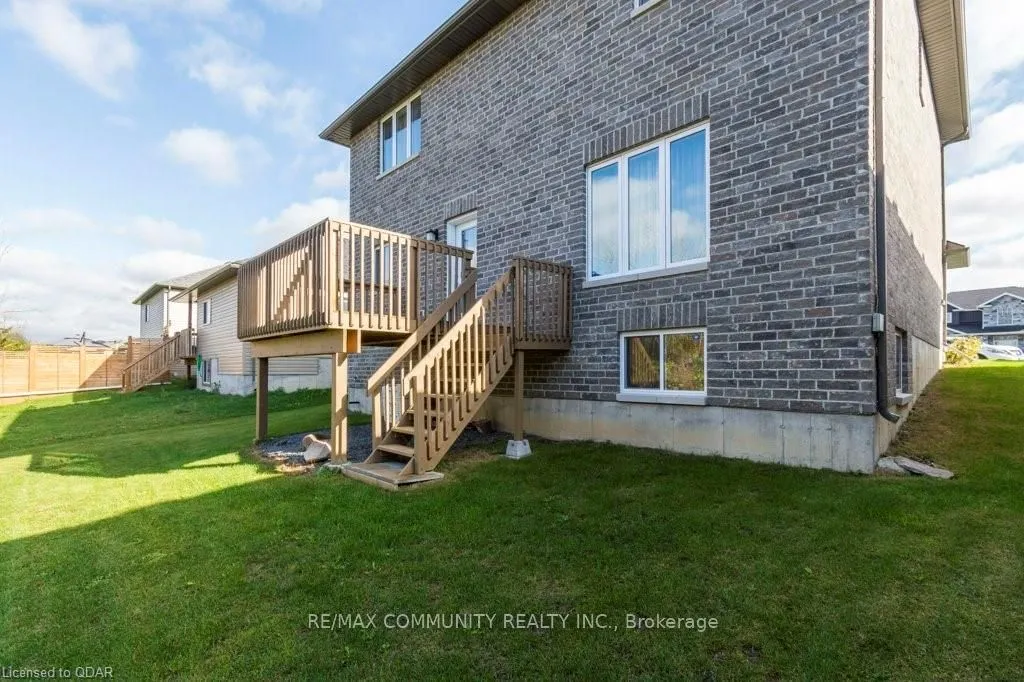 94 Redwood Drive