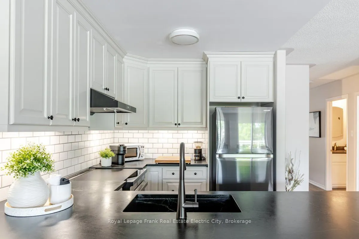 919 Wentworth Street #5