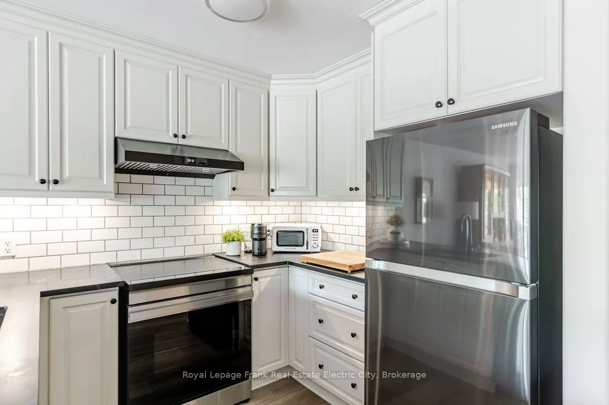 919 Wentworth Street #5