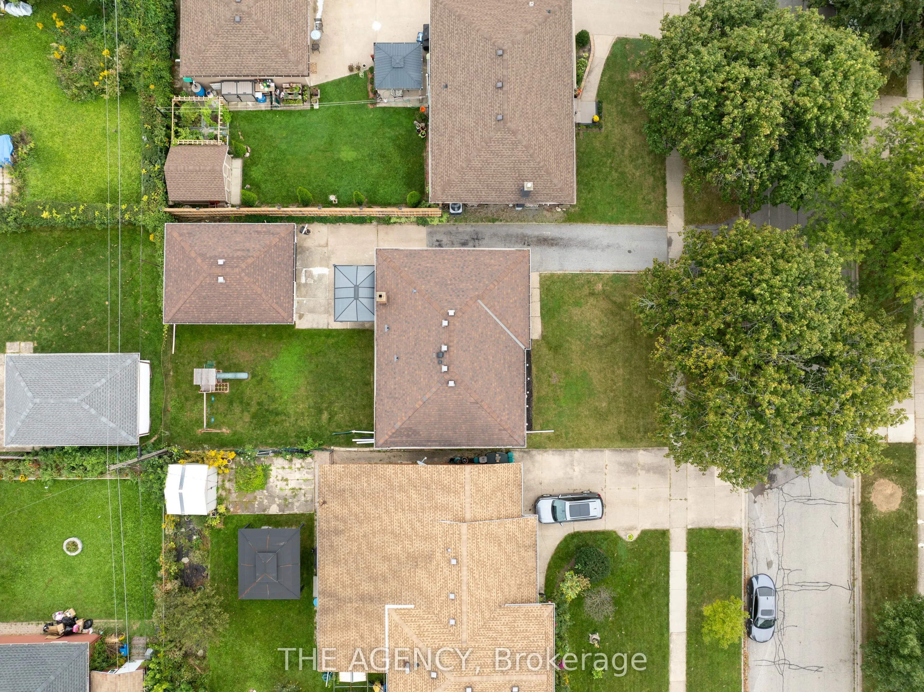 20 Ridge Point Drive