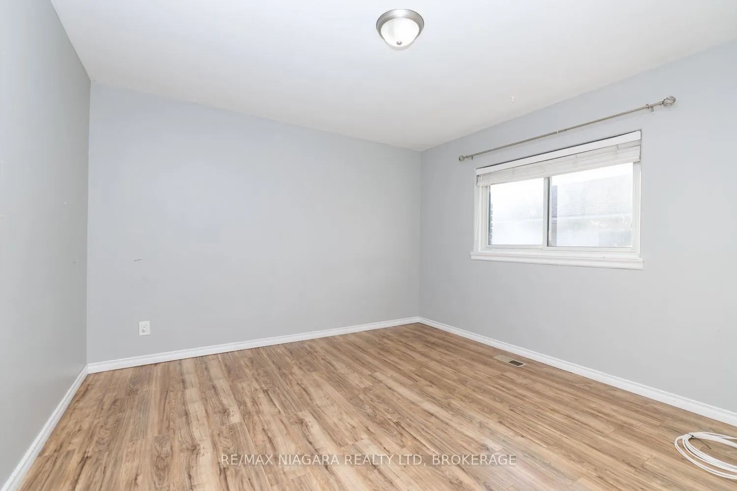 6 Broadmore Avenue
