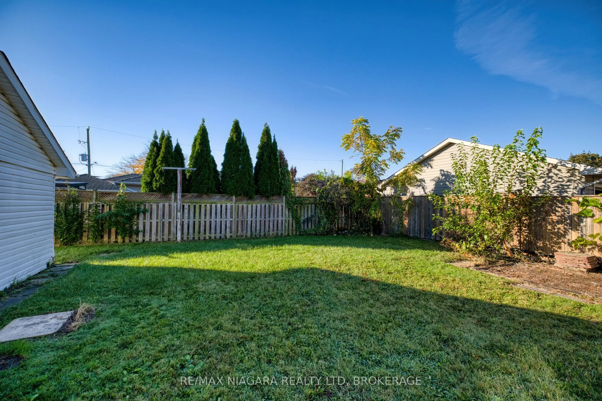 6 Broadmore Avenue