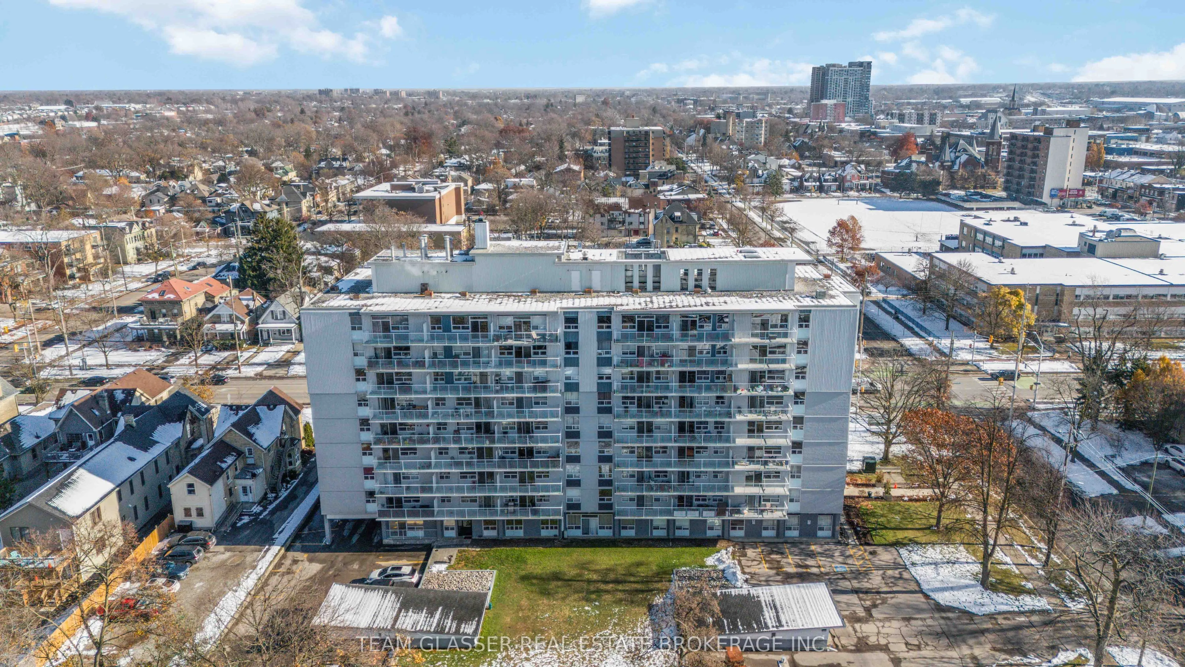 396 Queens Avenue #509