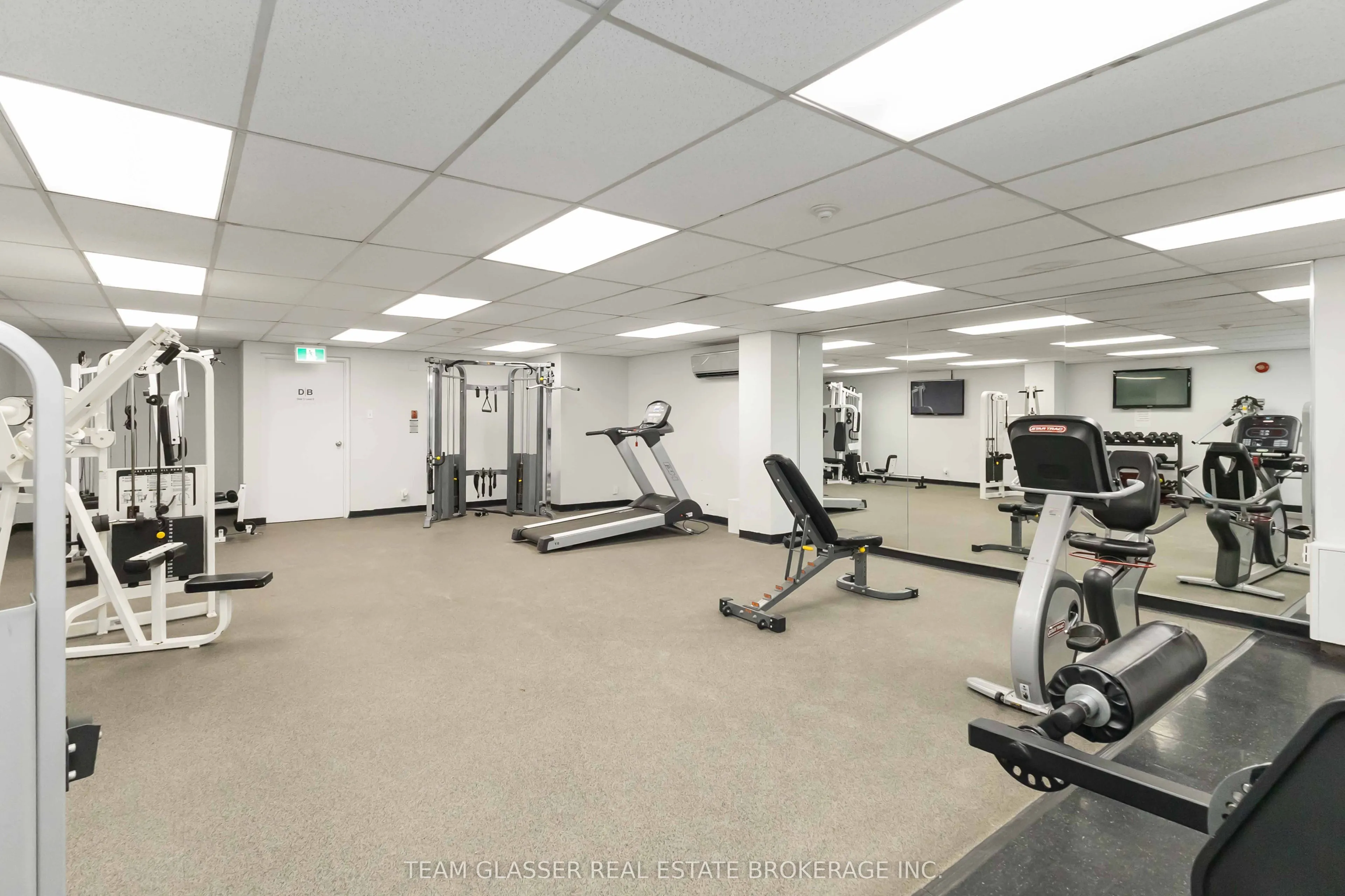 396 Queens Avenue #509