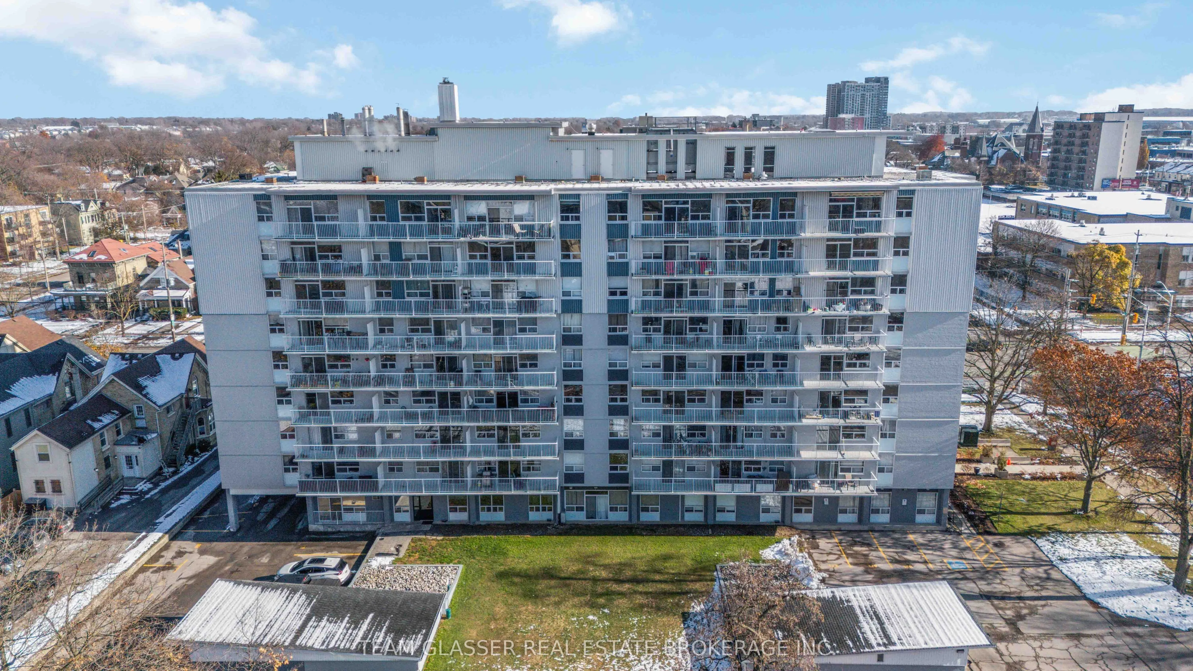 396 Queens Avenue #509