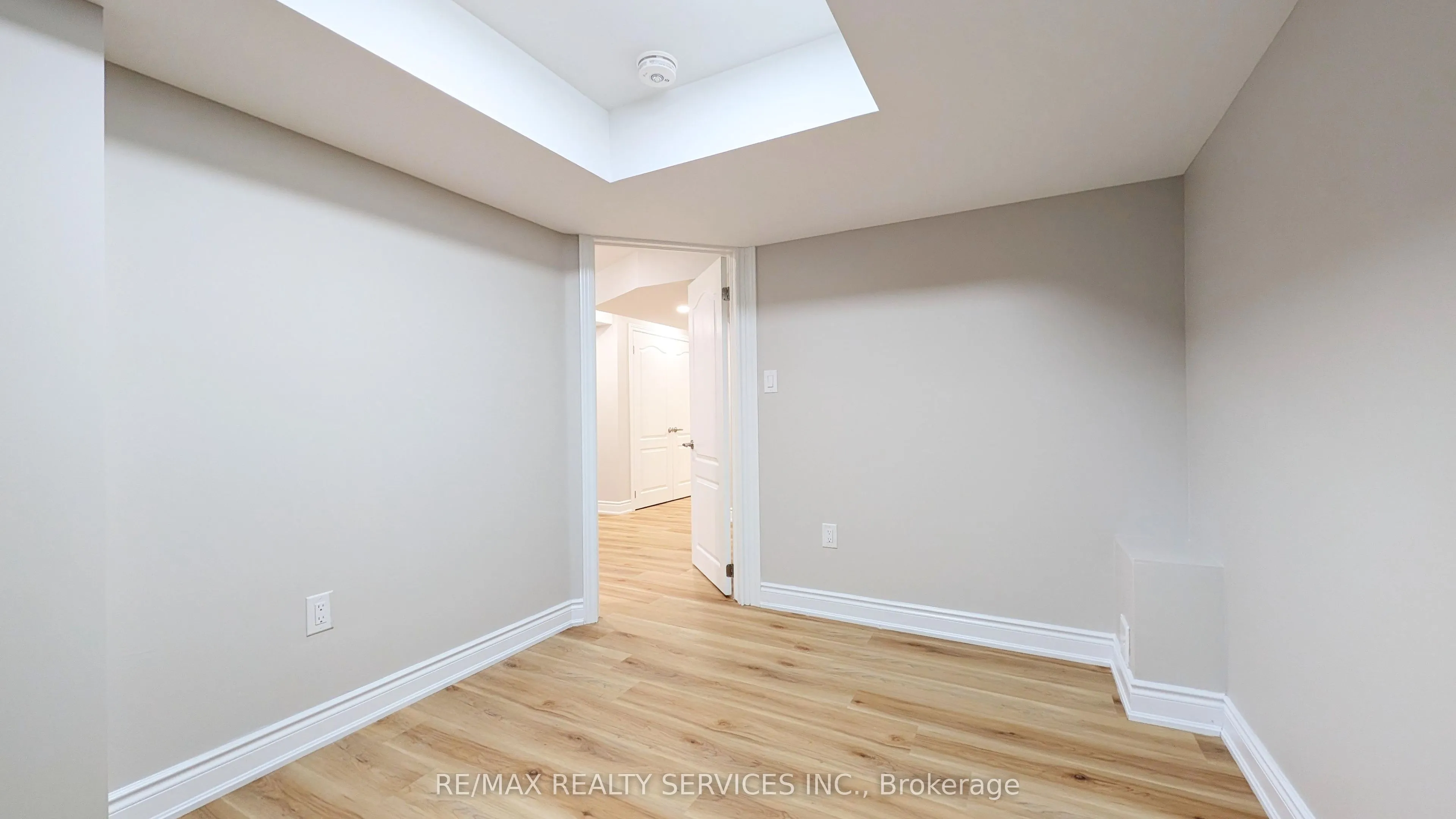 21 Keelson Street #BASMENT