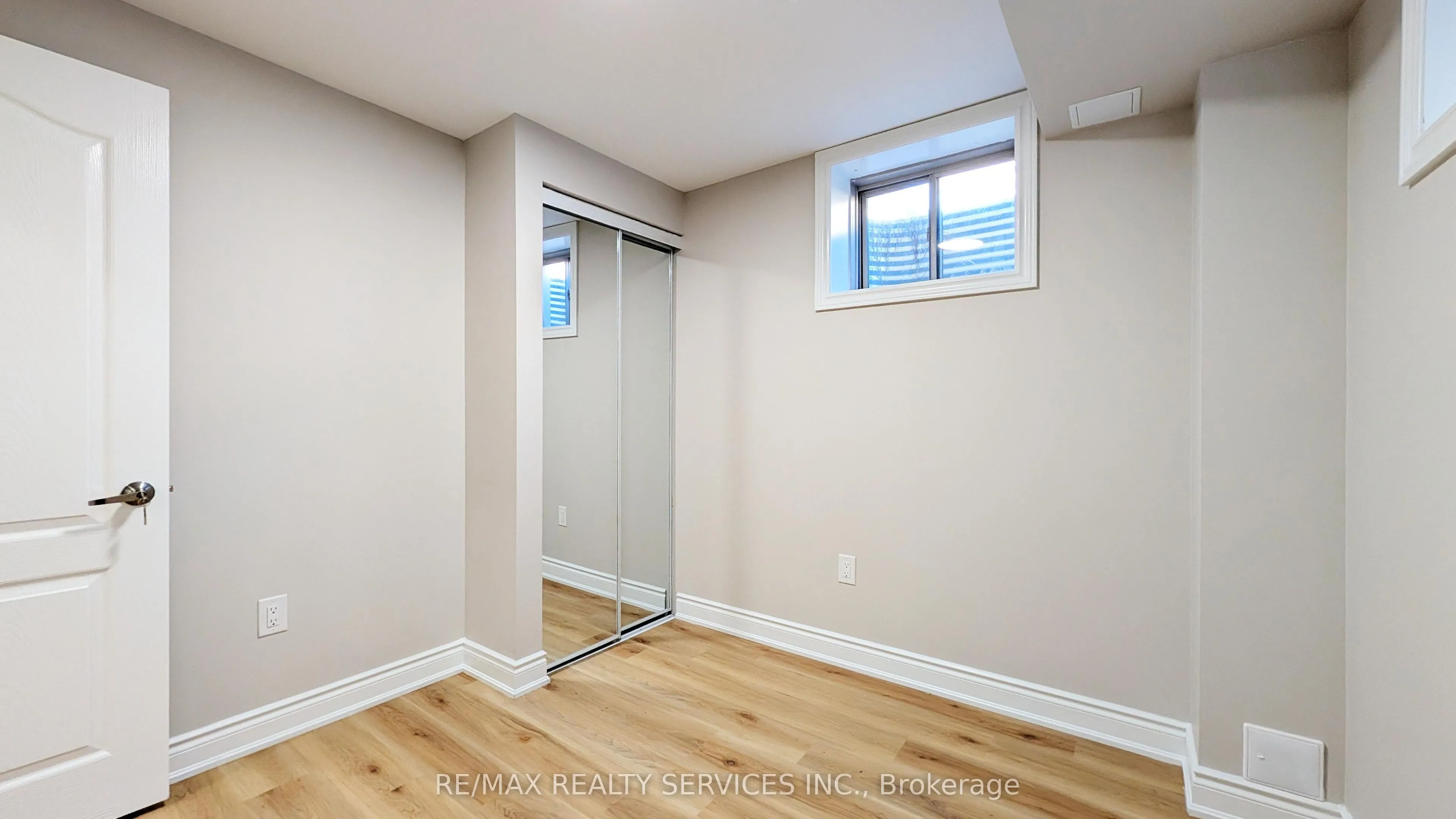 21 Keelson Street #BASMENT