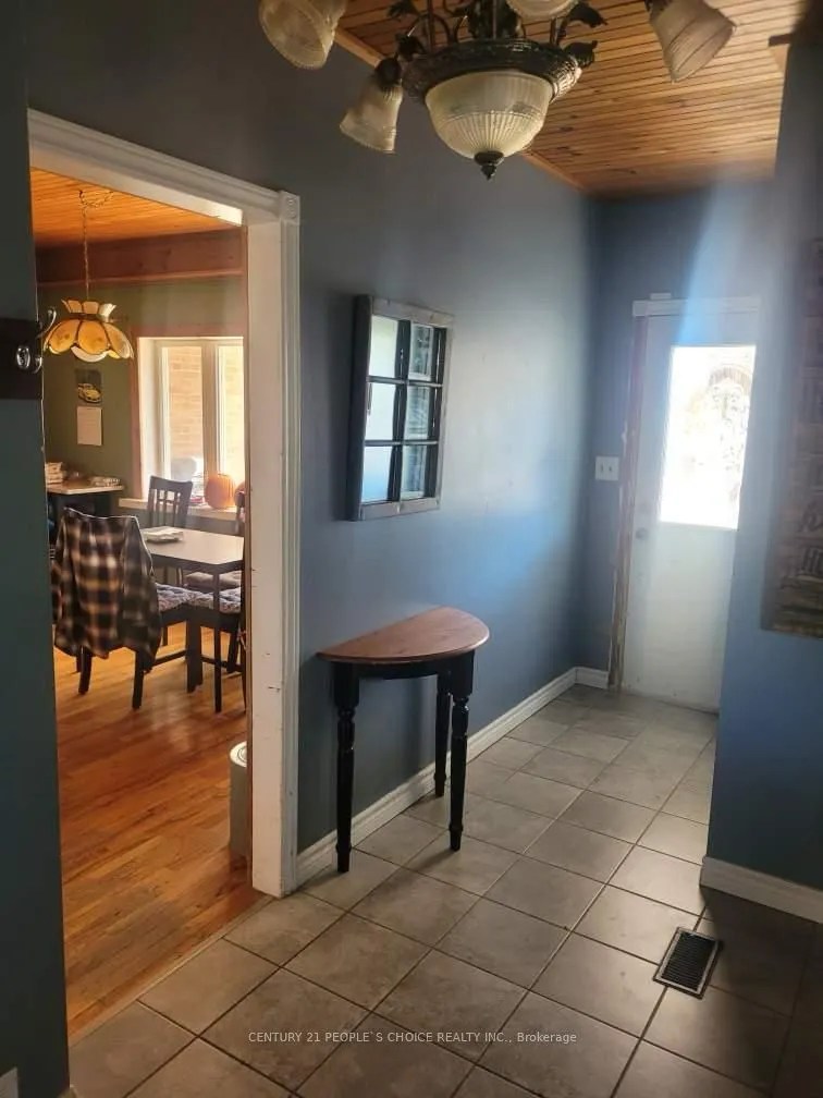 516598 County Road 124