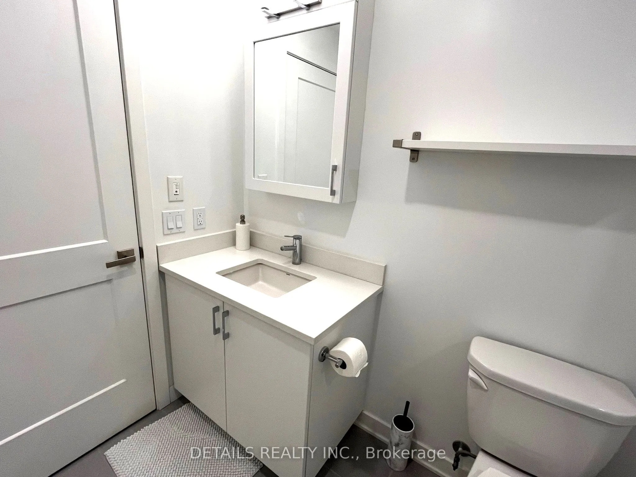 340 Queen Street #2507