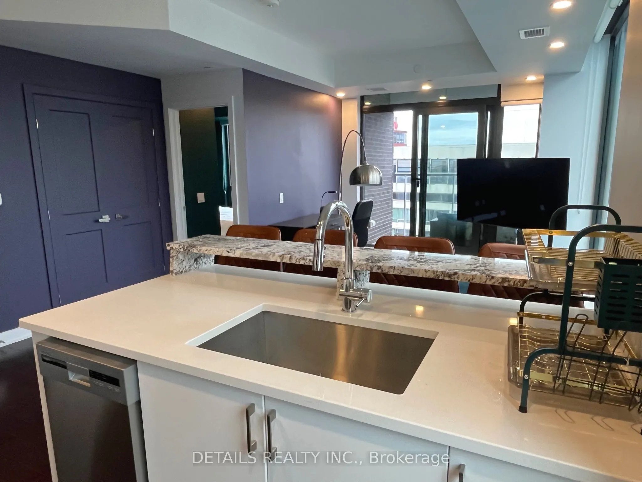 340 Queen Street #2507