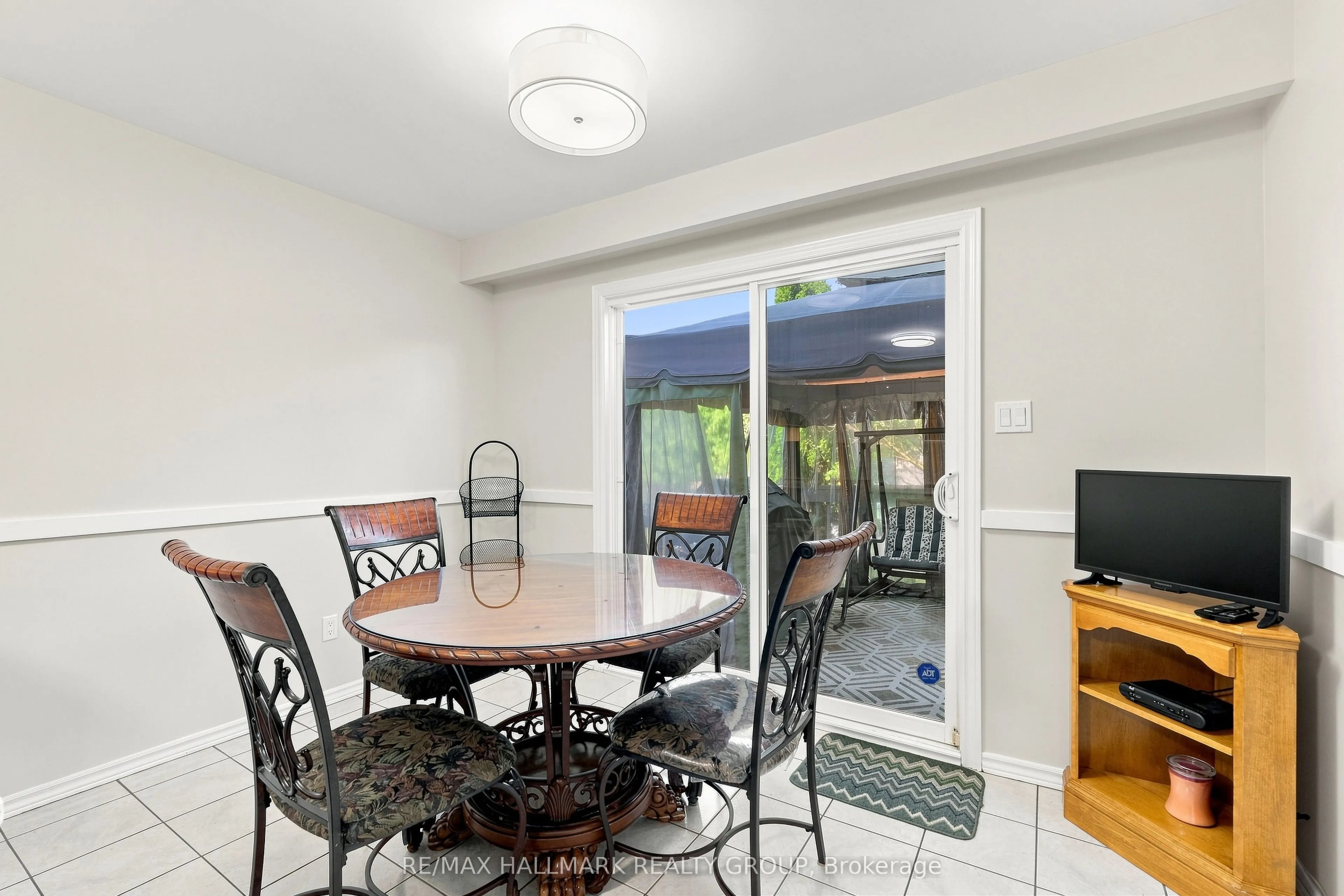 609 Tourelle Drive