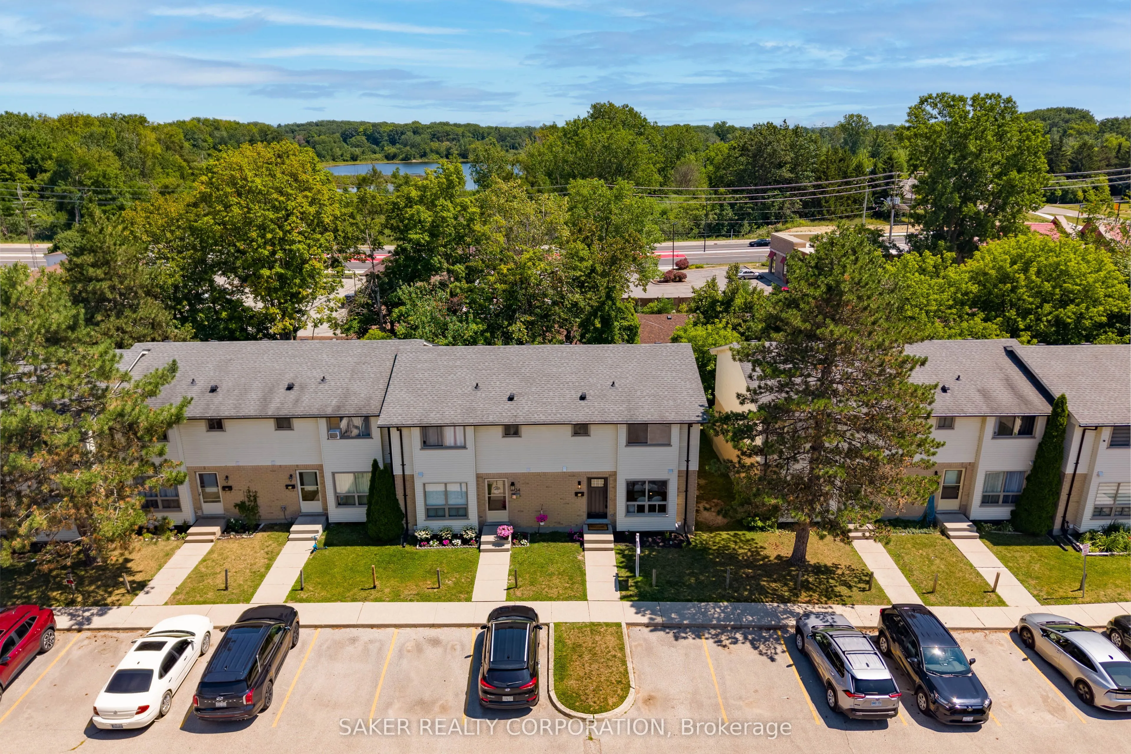 355 Sandringham Crescent #33