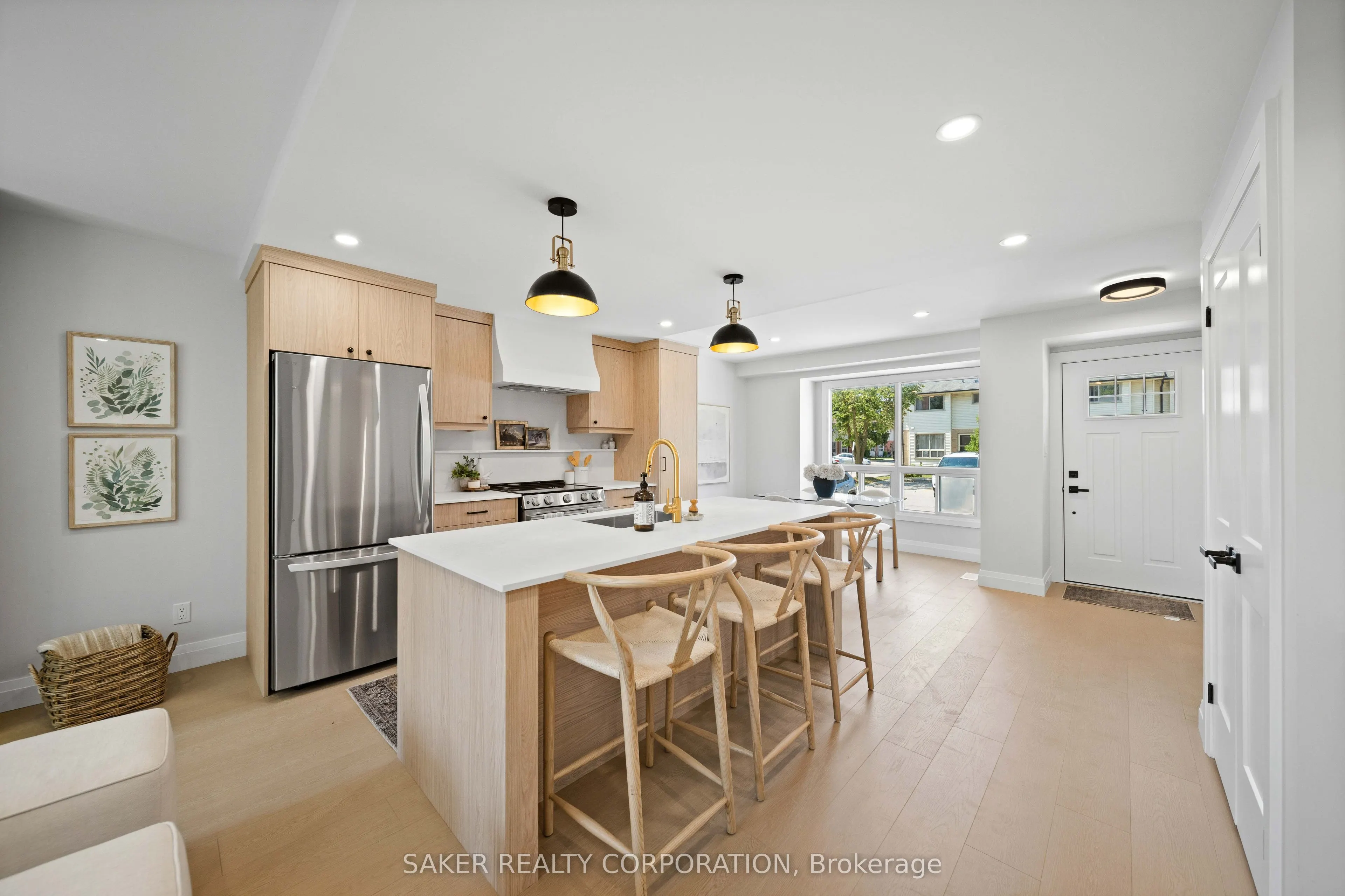 355 Sandringham Crescent #33