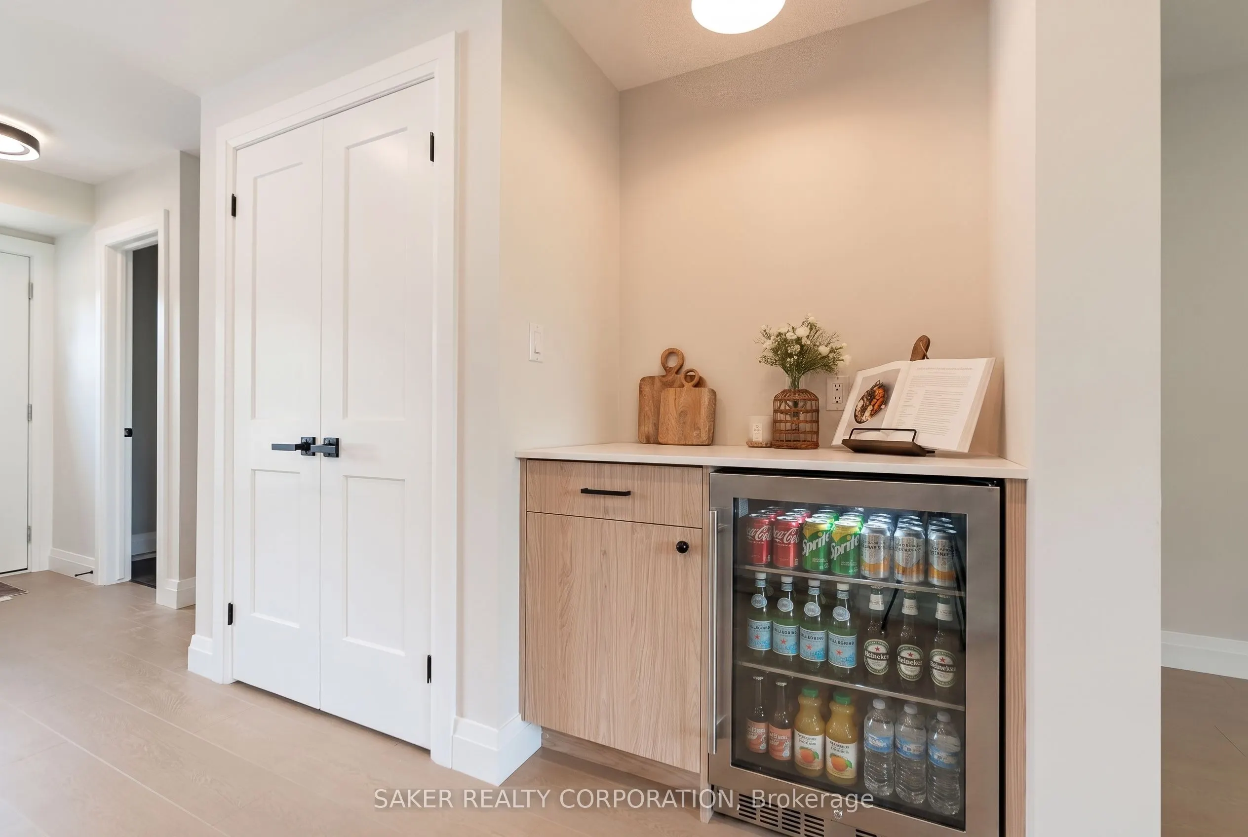 355 Sandringham Crescent #33