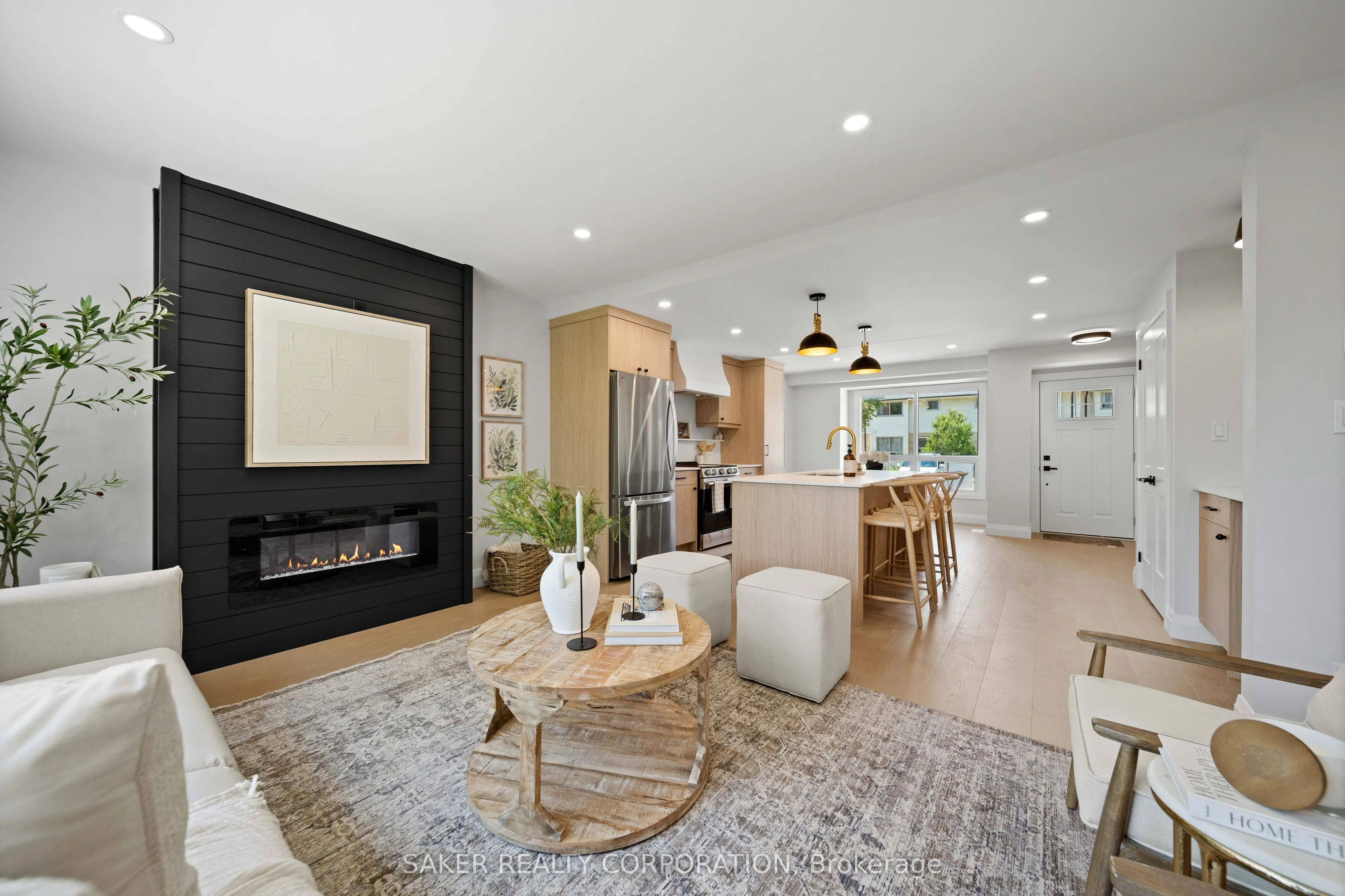 355 Sandringham Crescent #33