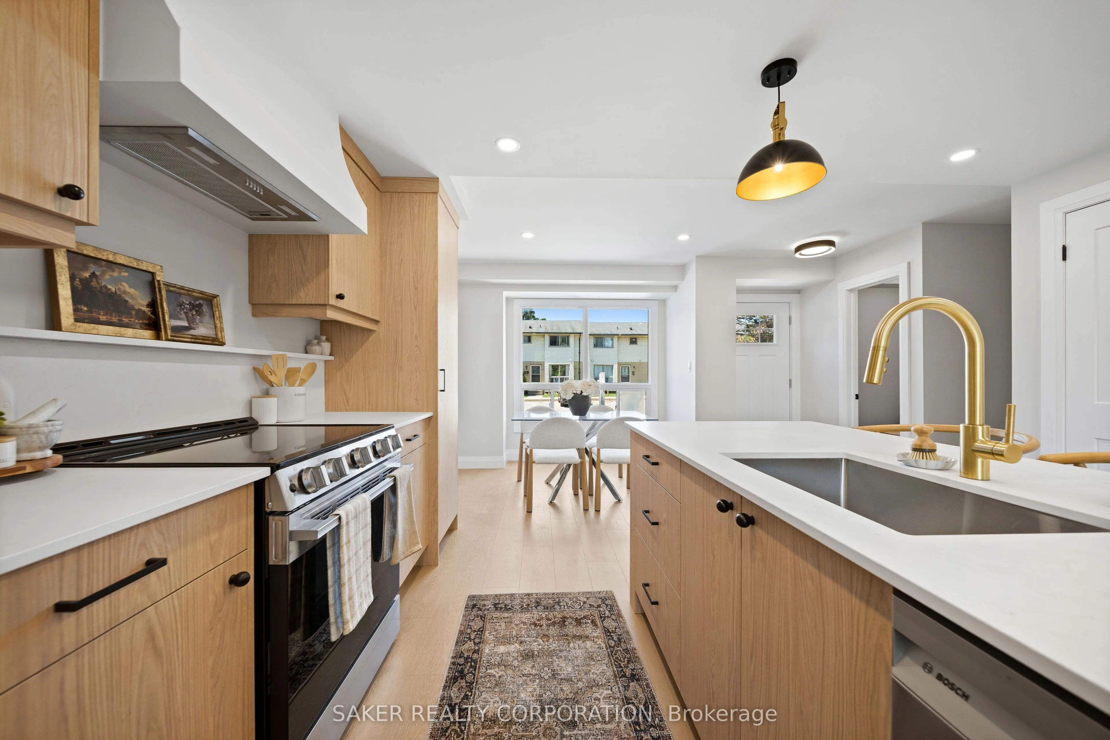 355 Sandringham Crescent #33