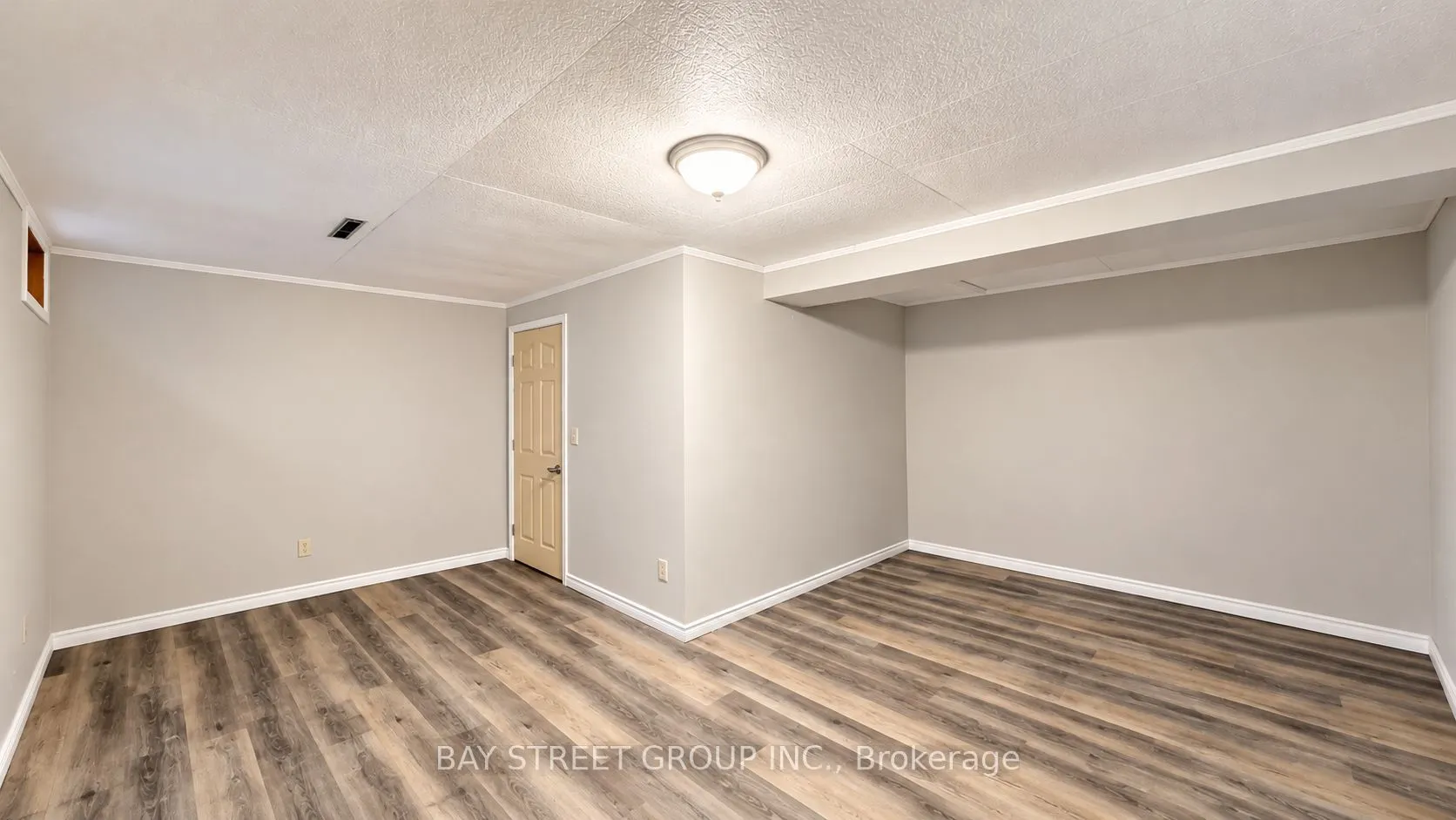 302 Vine Street #43