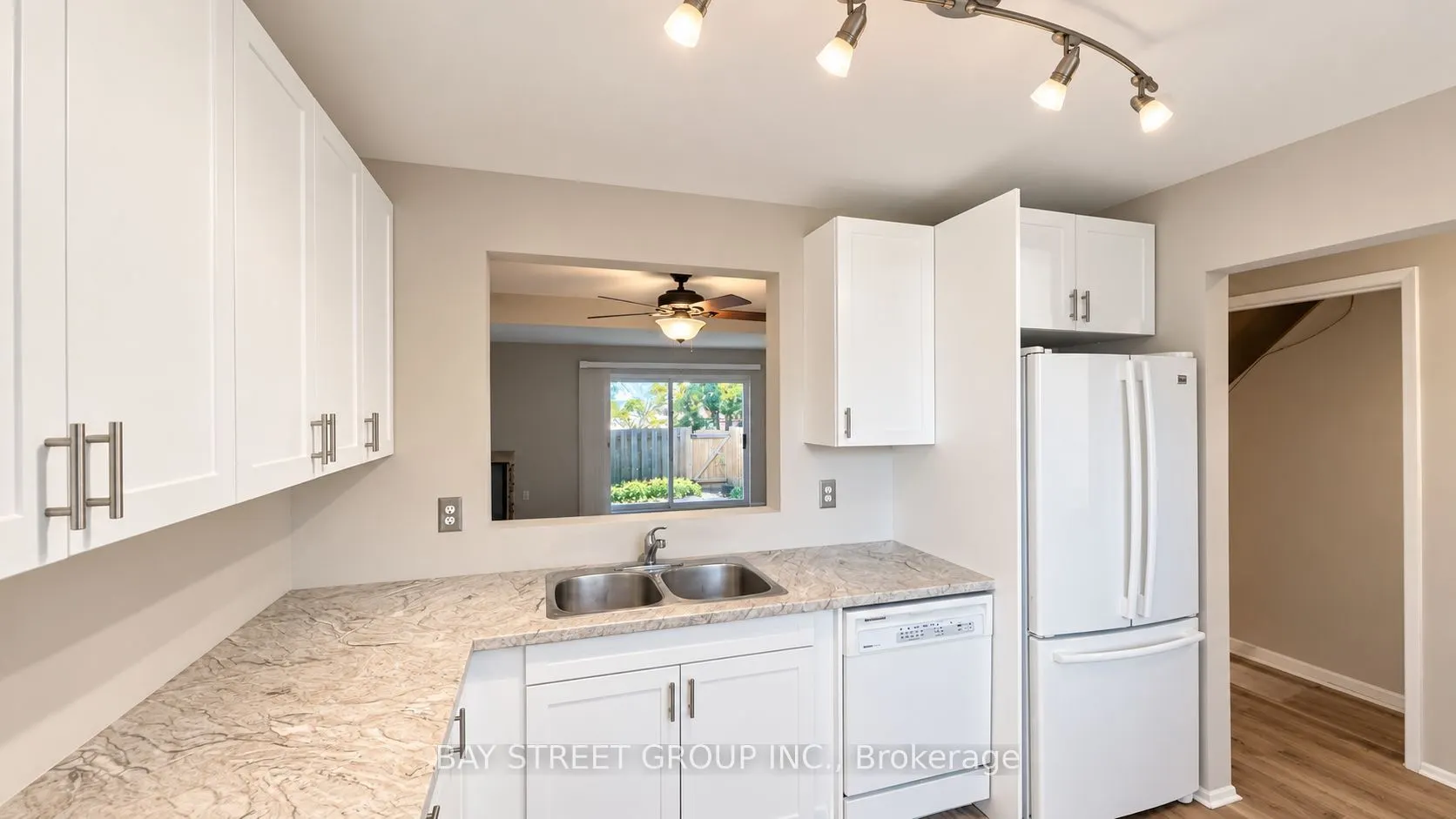 302 Vine Street #43