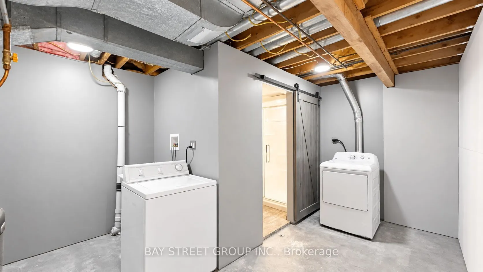 302 Vine Street #43