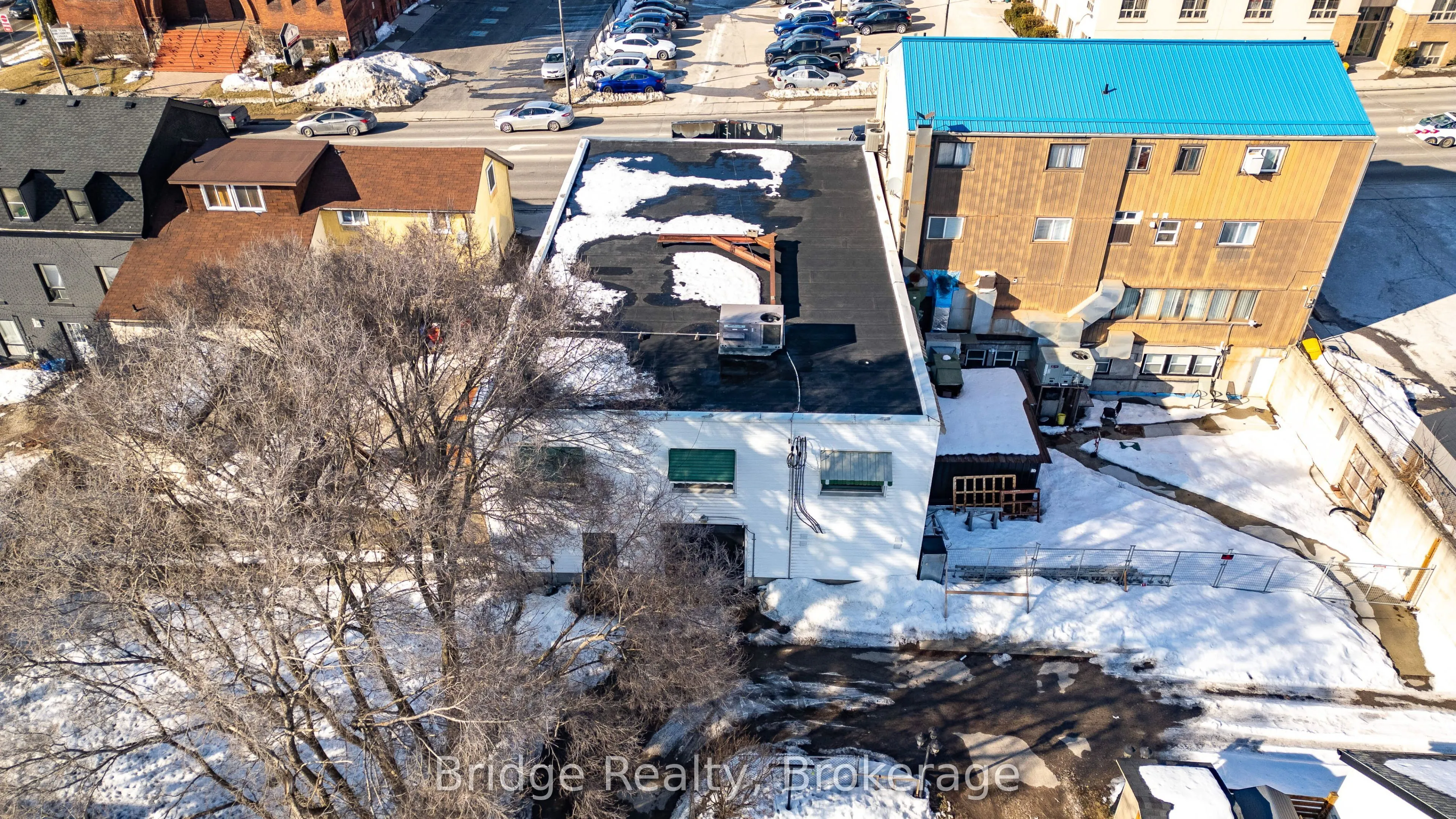 290 Dundas Street