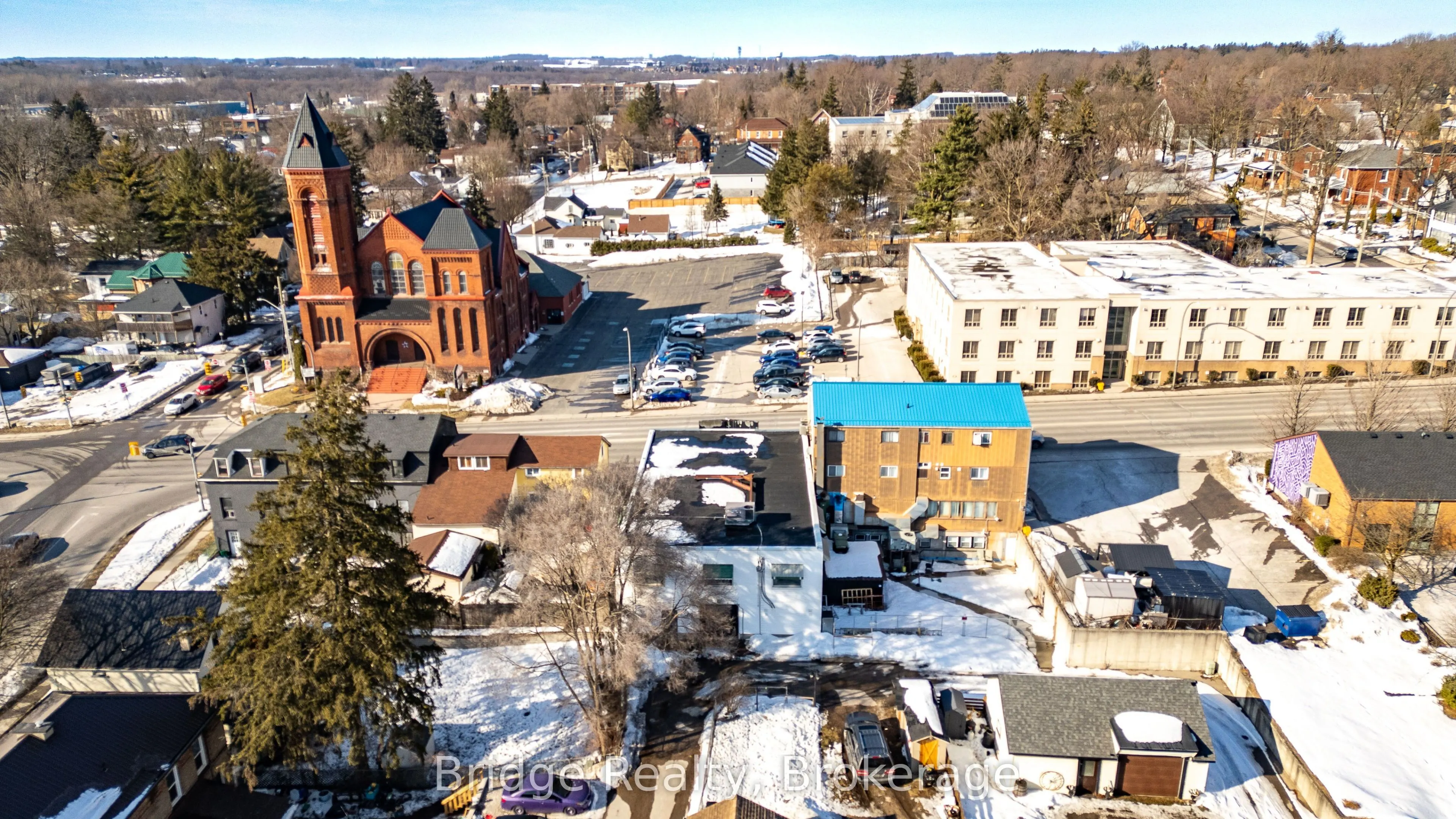 290 Dundas Street