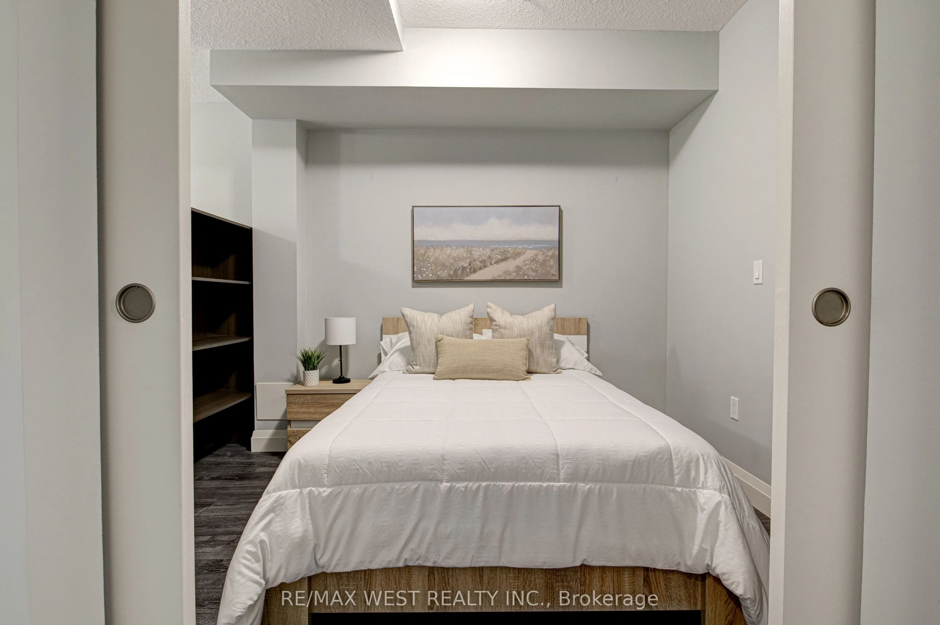 318 Spruce Street #215