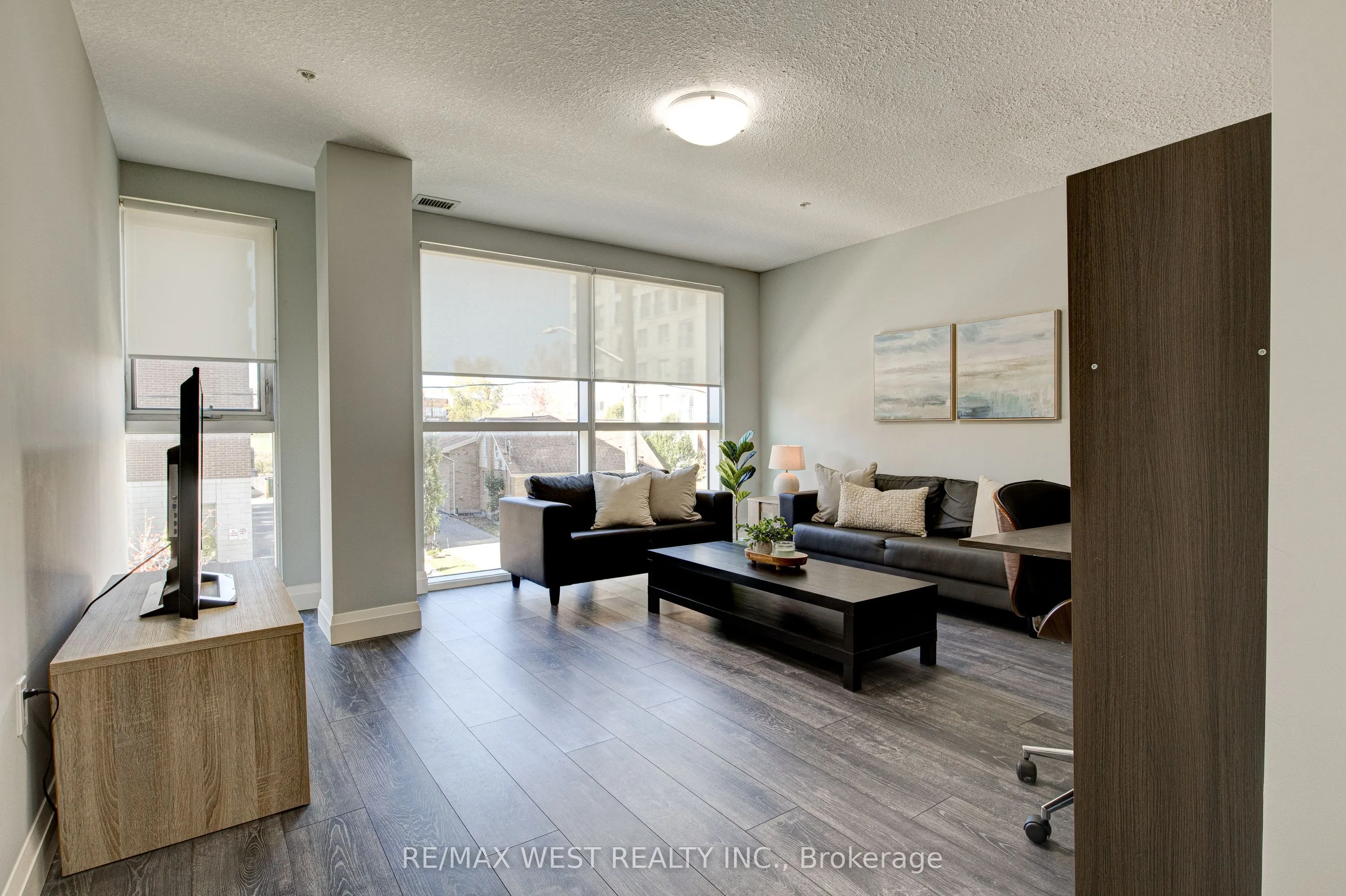 318 Spruce Street #215