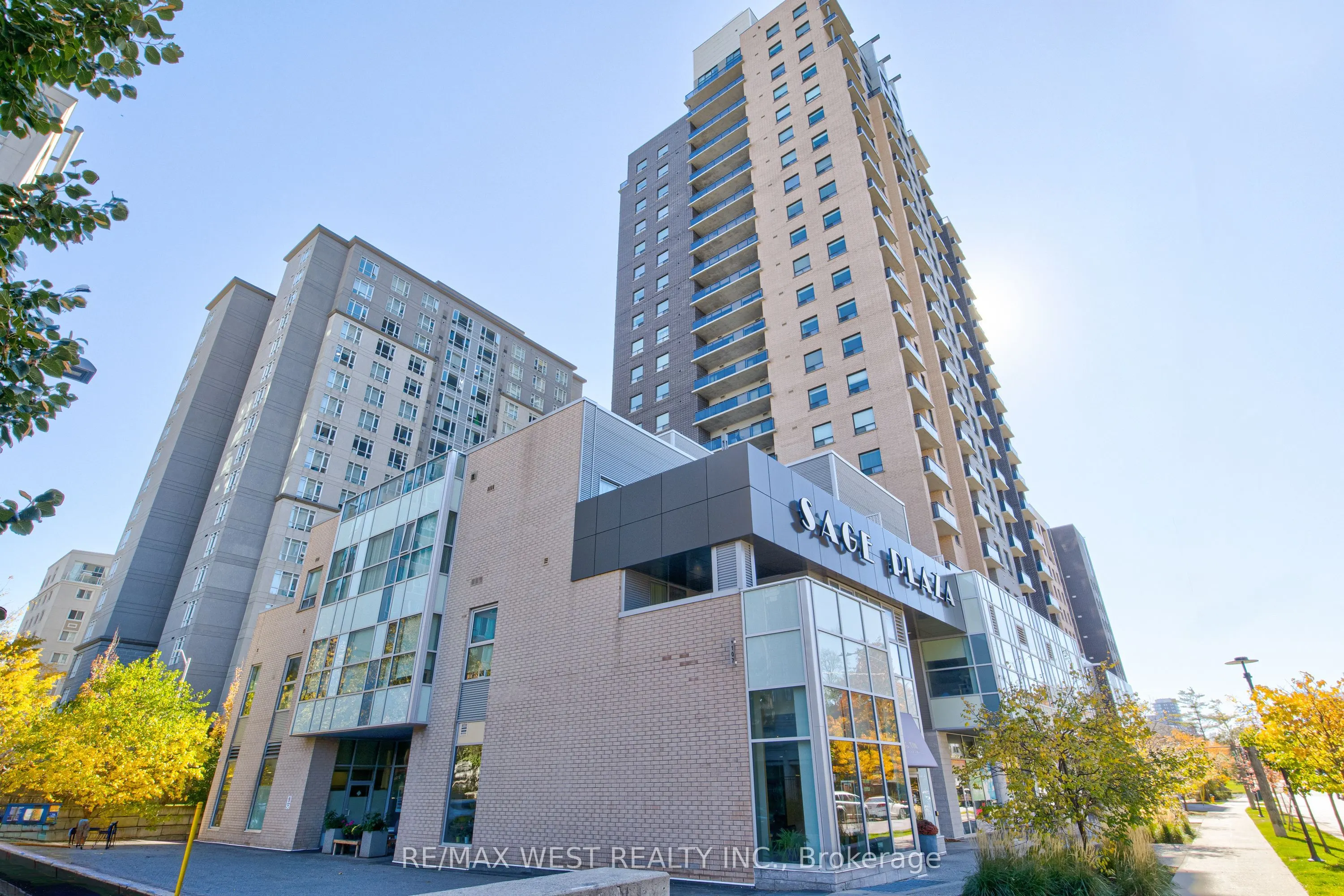 318 Spruce Street #215