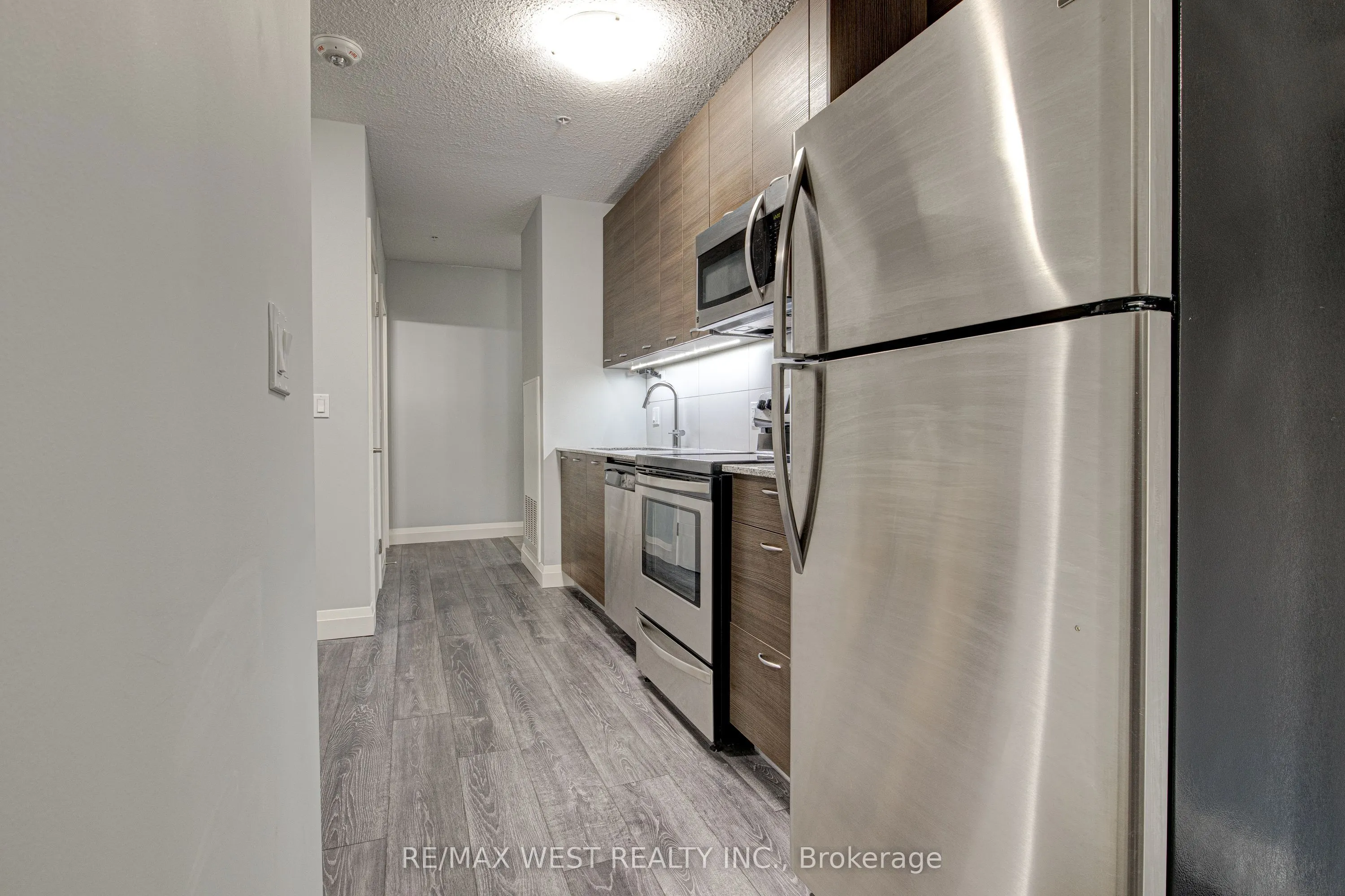 318 Spruce Street #215