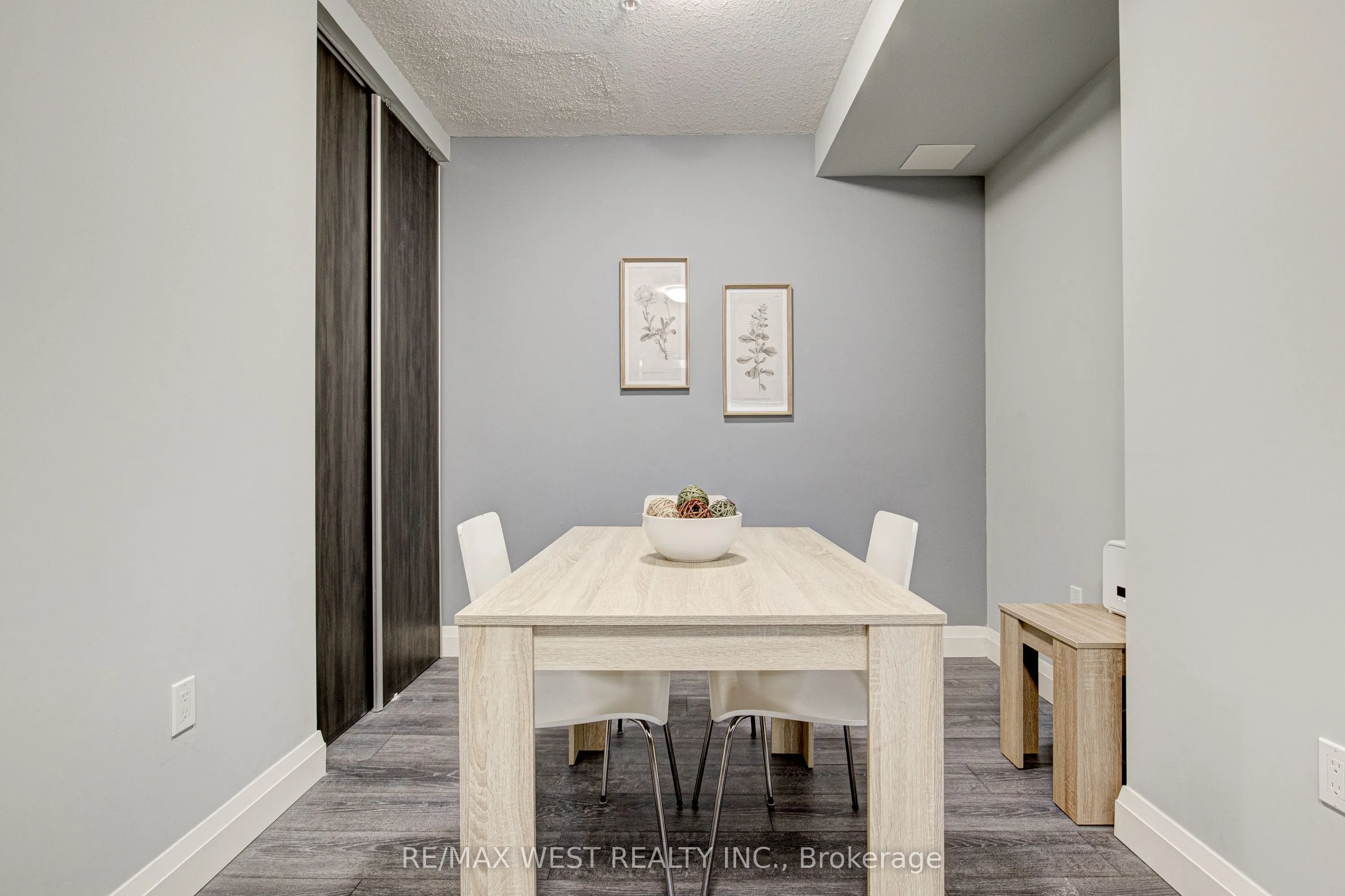 318 Spruce Street #215
