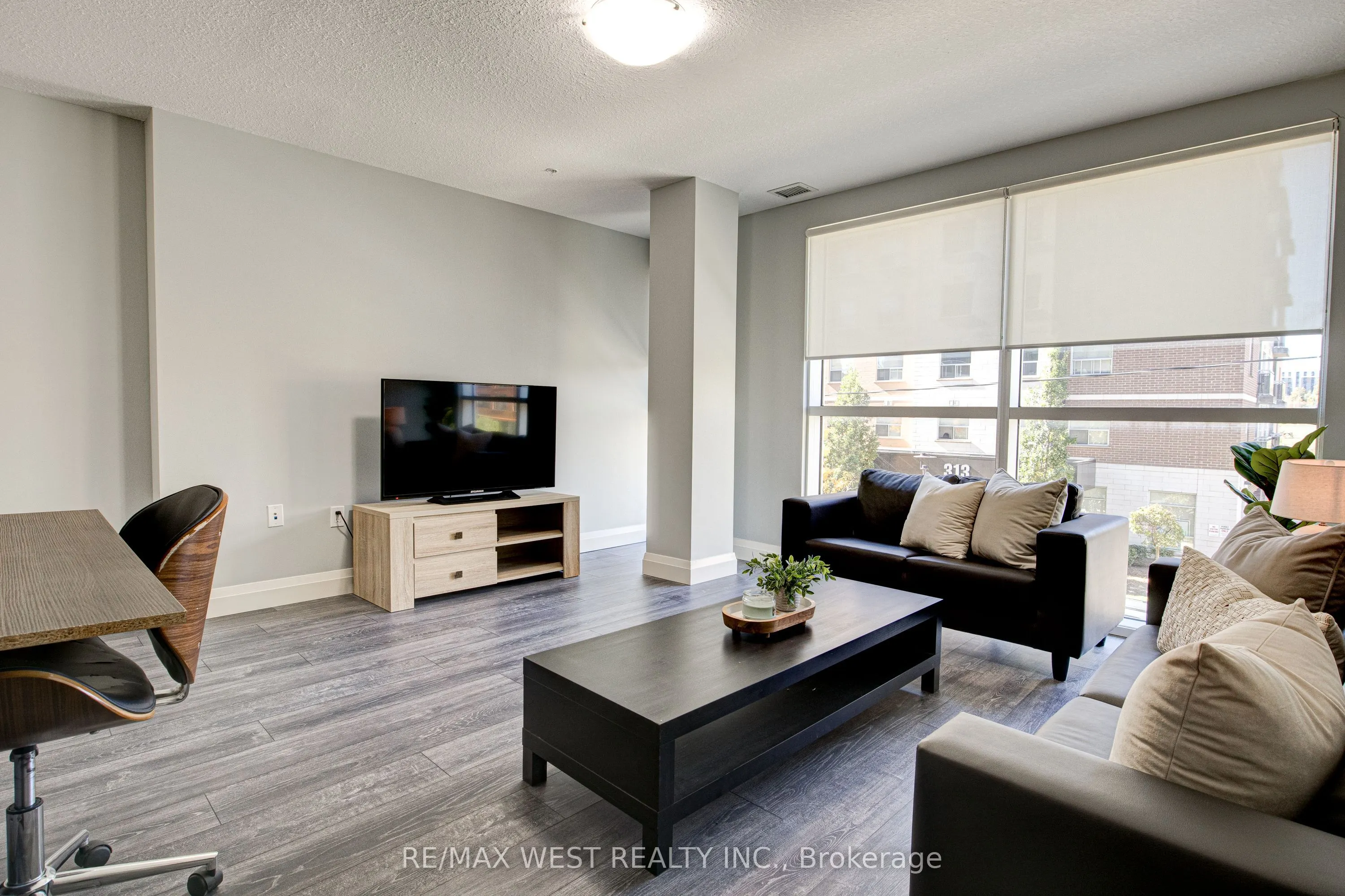 318 Spruce Street #215