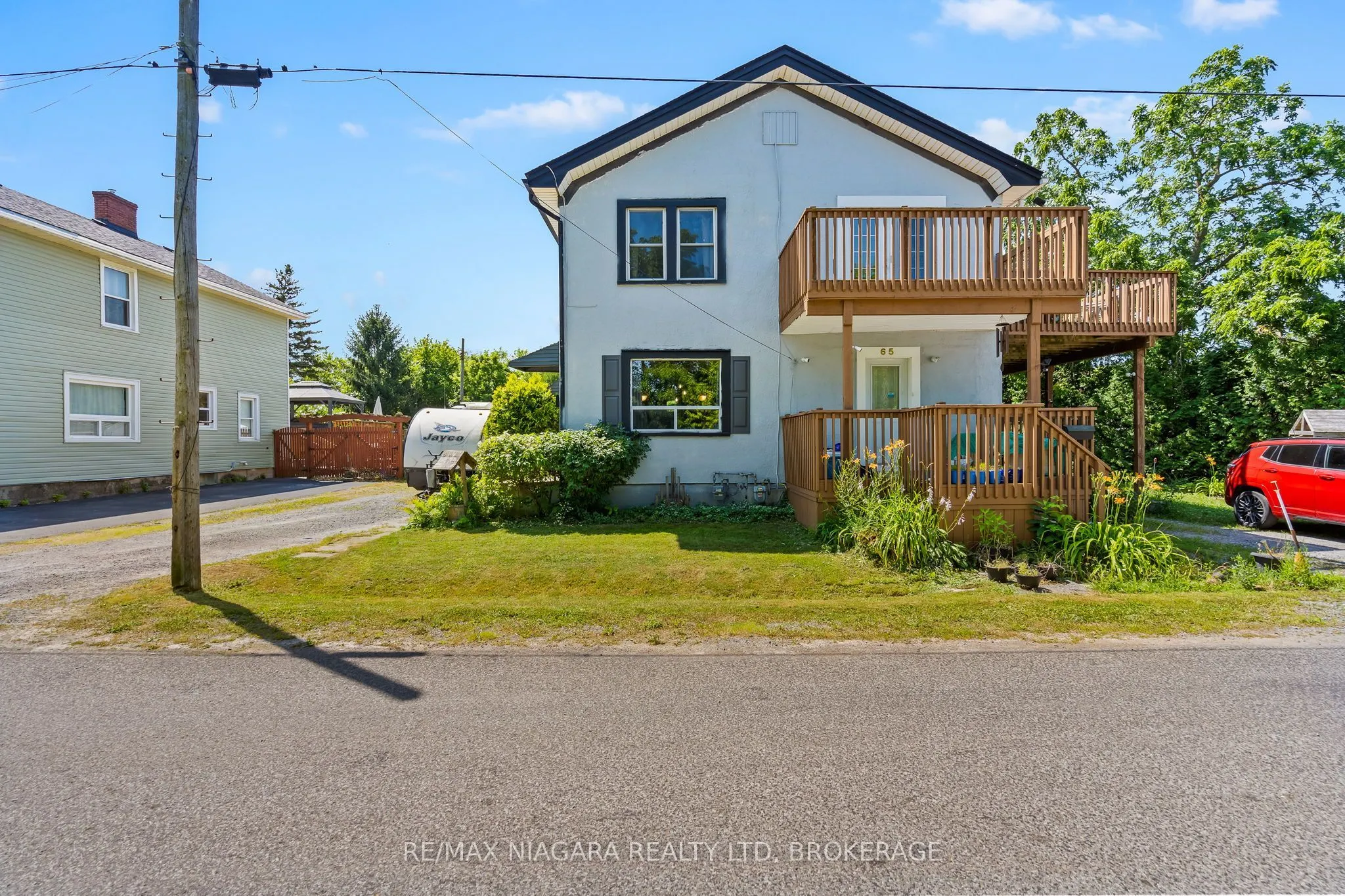 63 Hodgkins Avenue