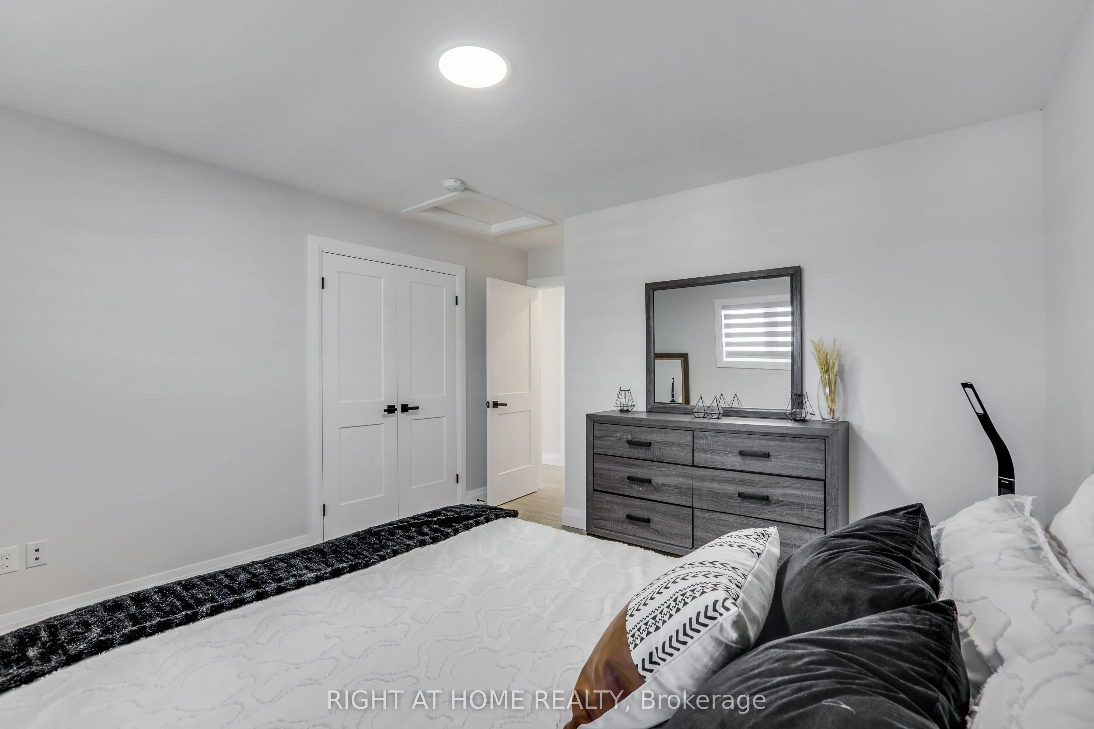 26 Compass Trail