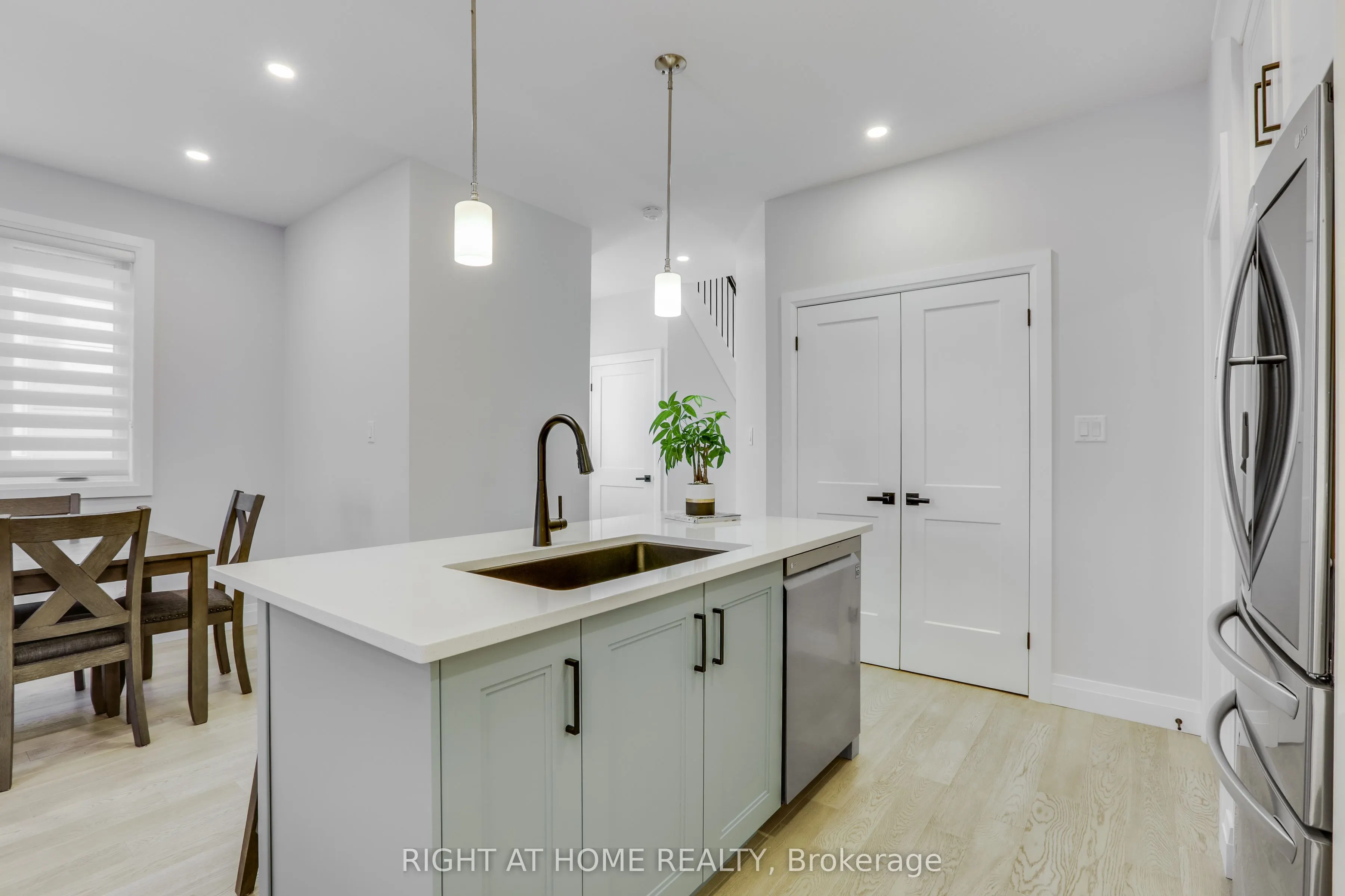 26 Compass Trail