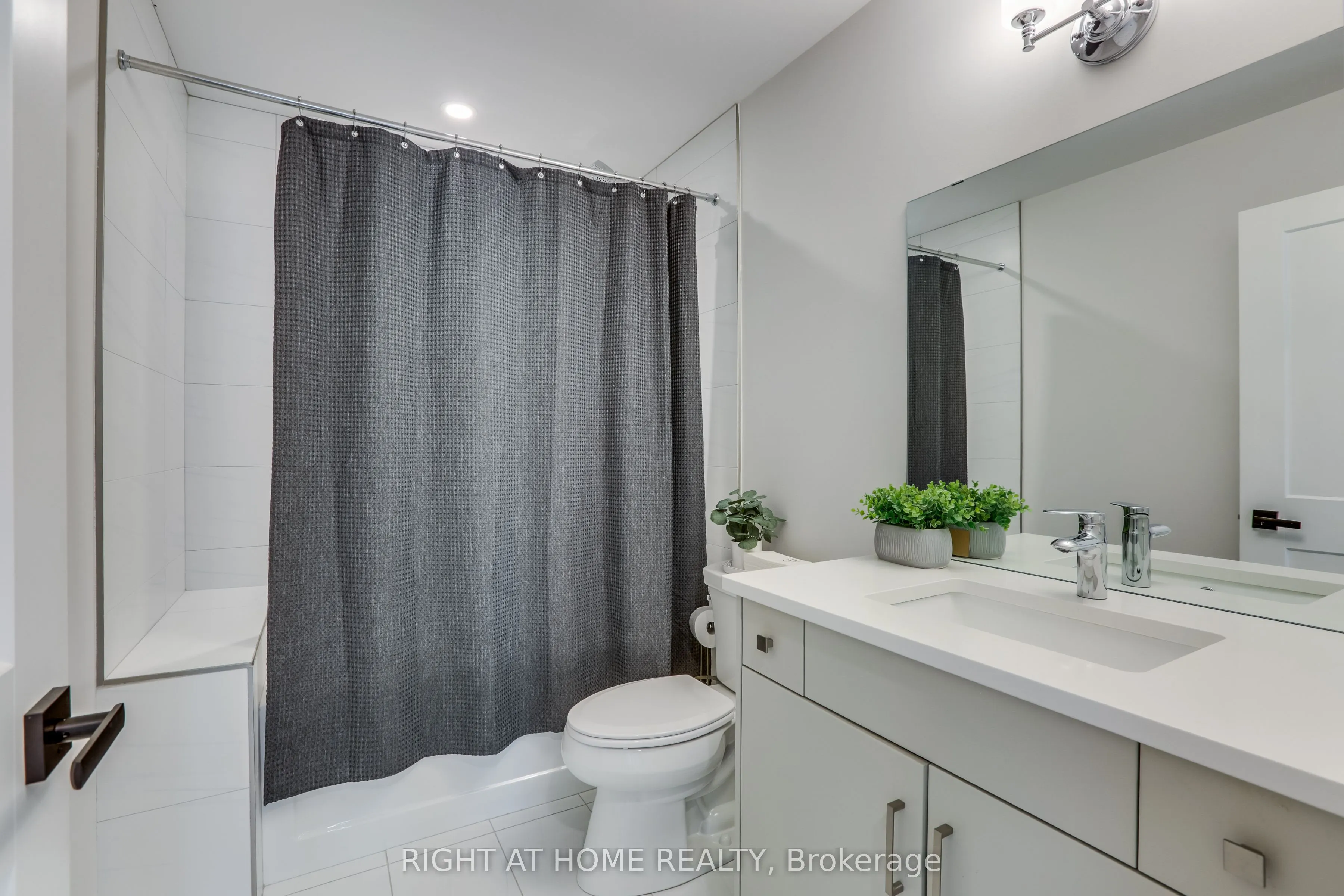 26 Compass Trail