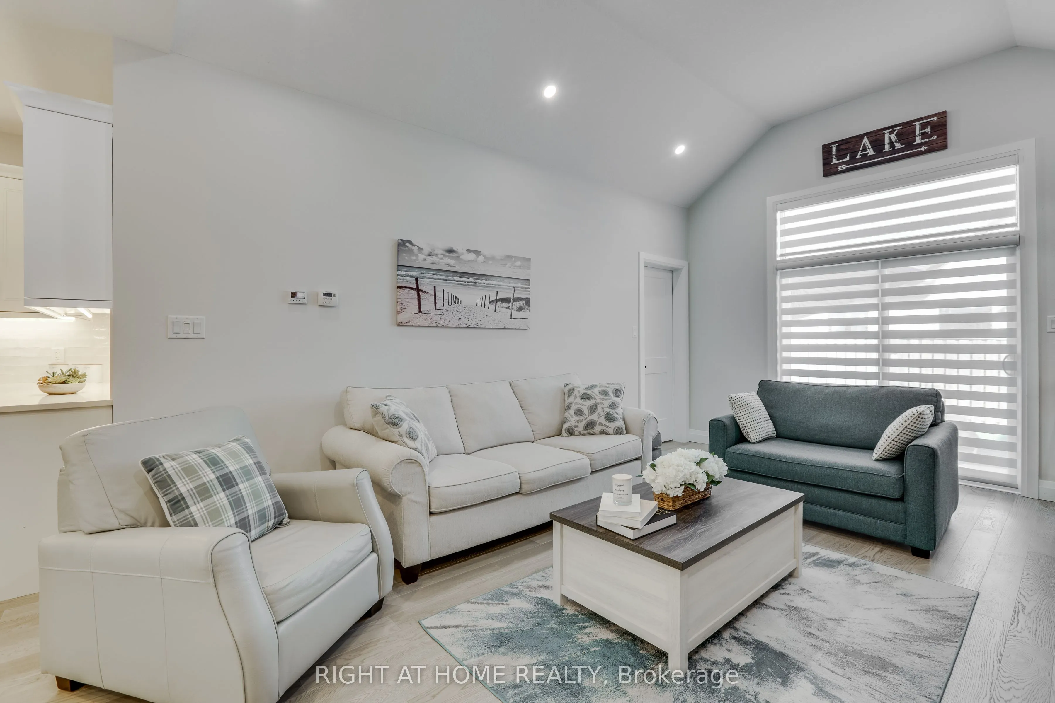 26 Compass Trail