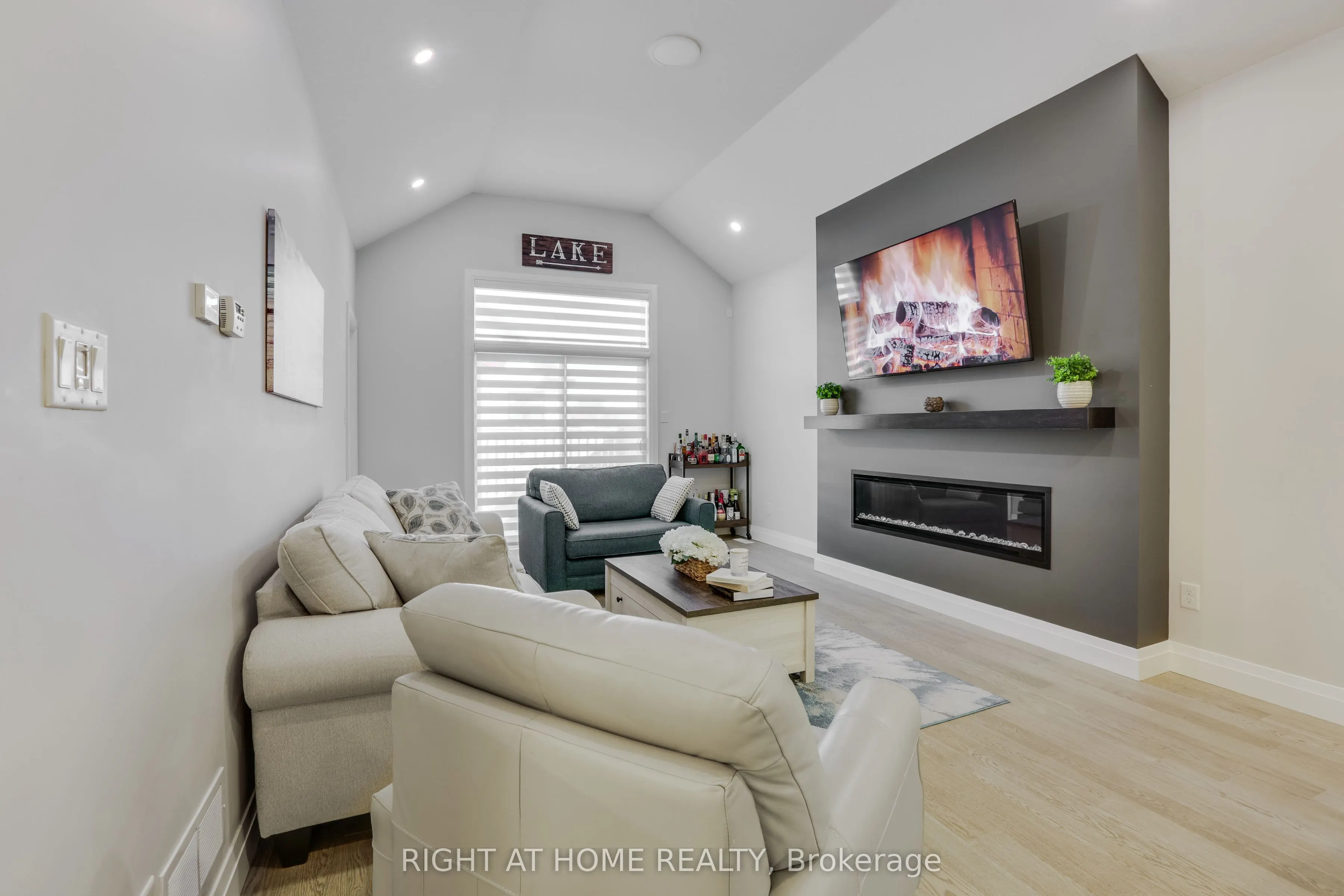 26 Compass Trail
