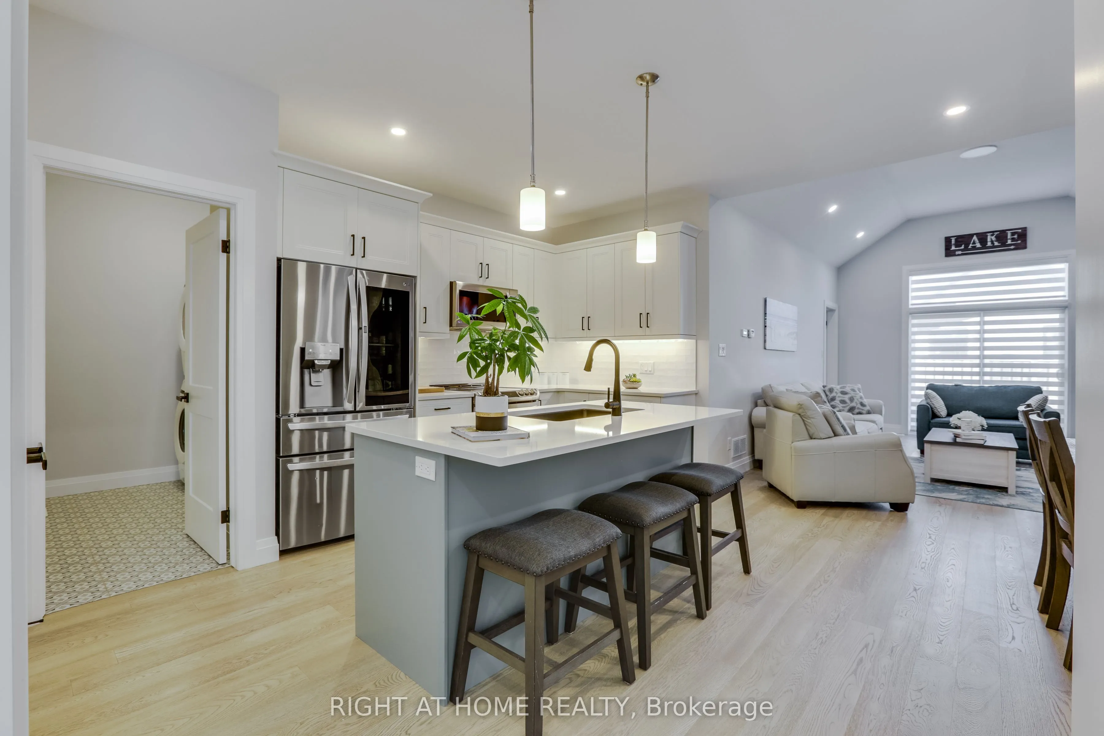 26 Compass Trail