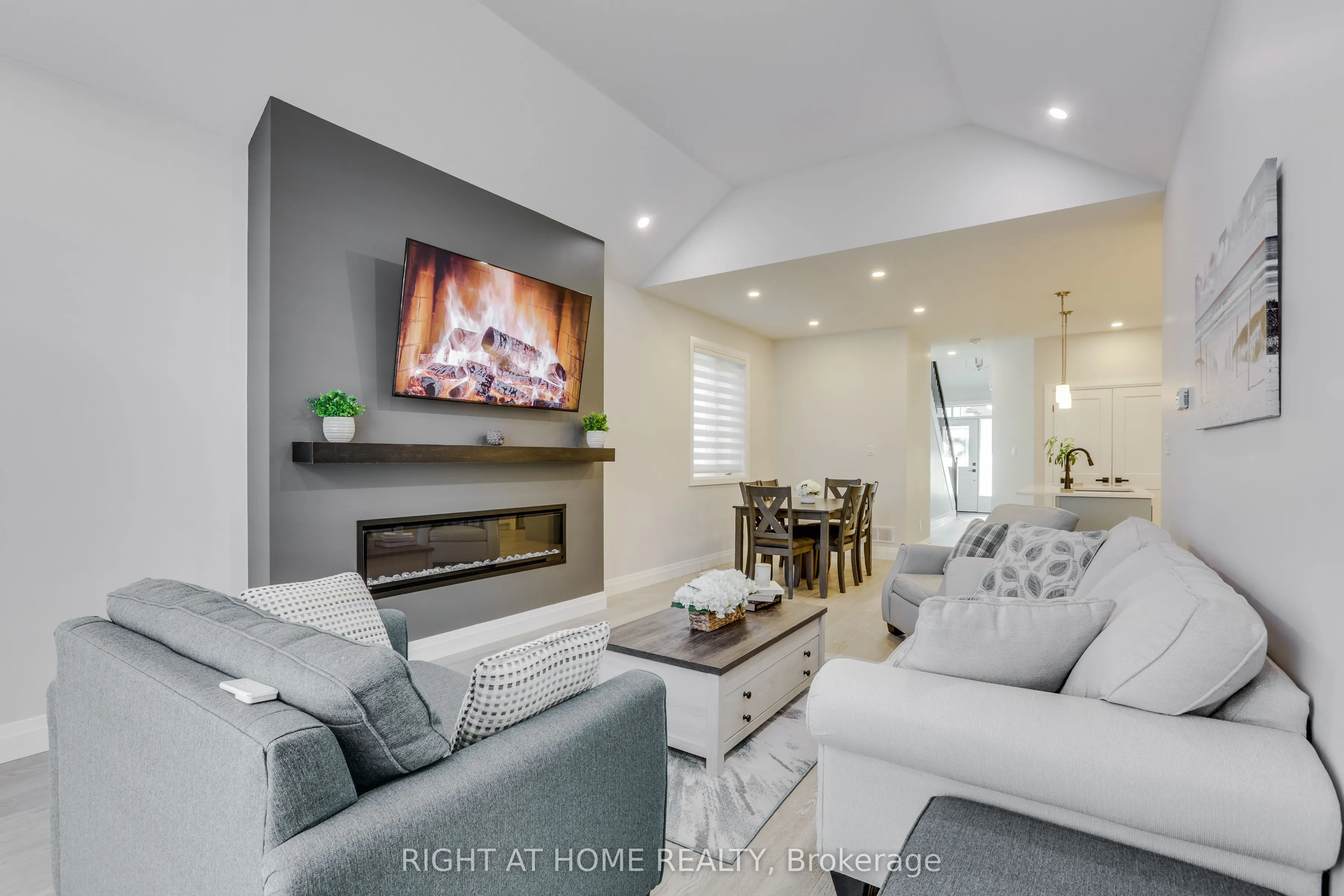 26 Compass Trail