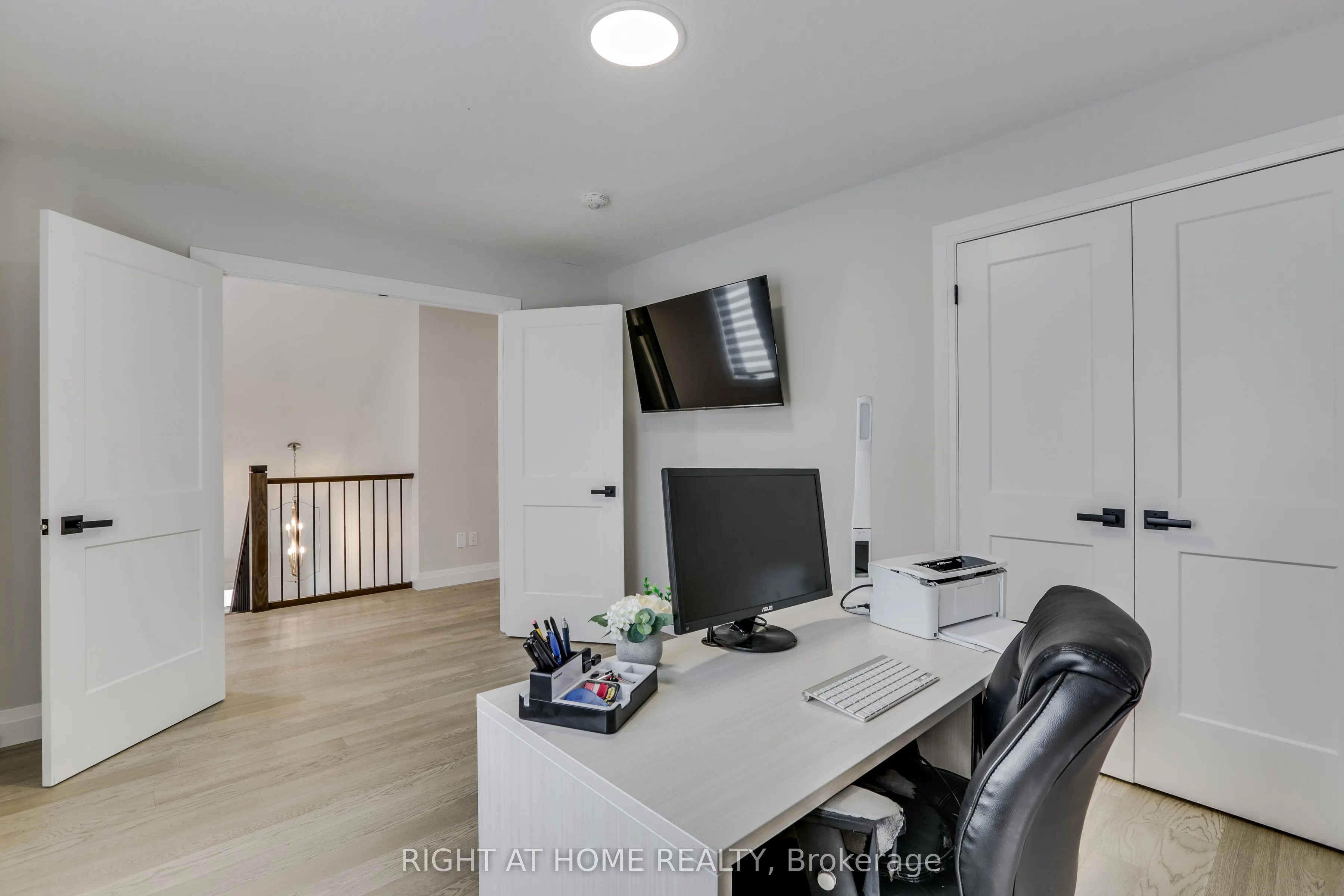 26 Compass Trail