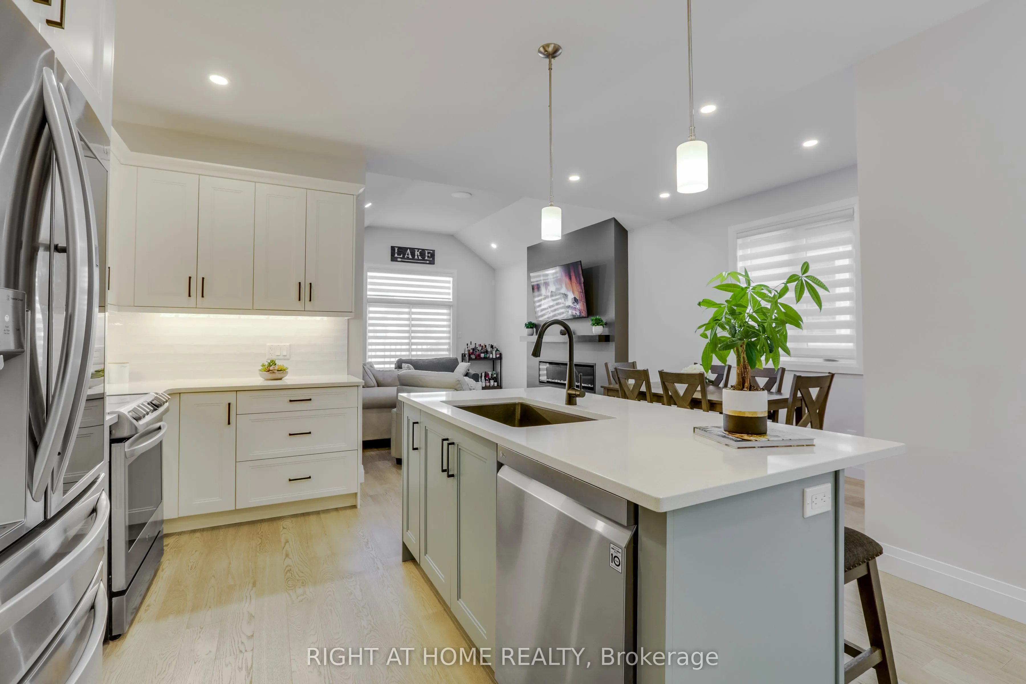 26 Compass Trail