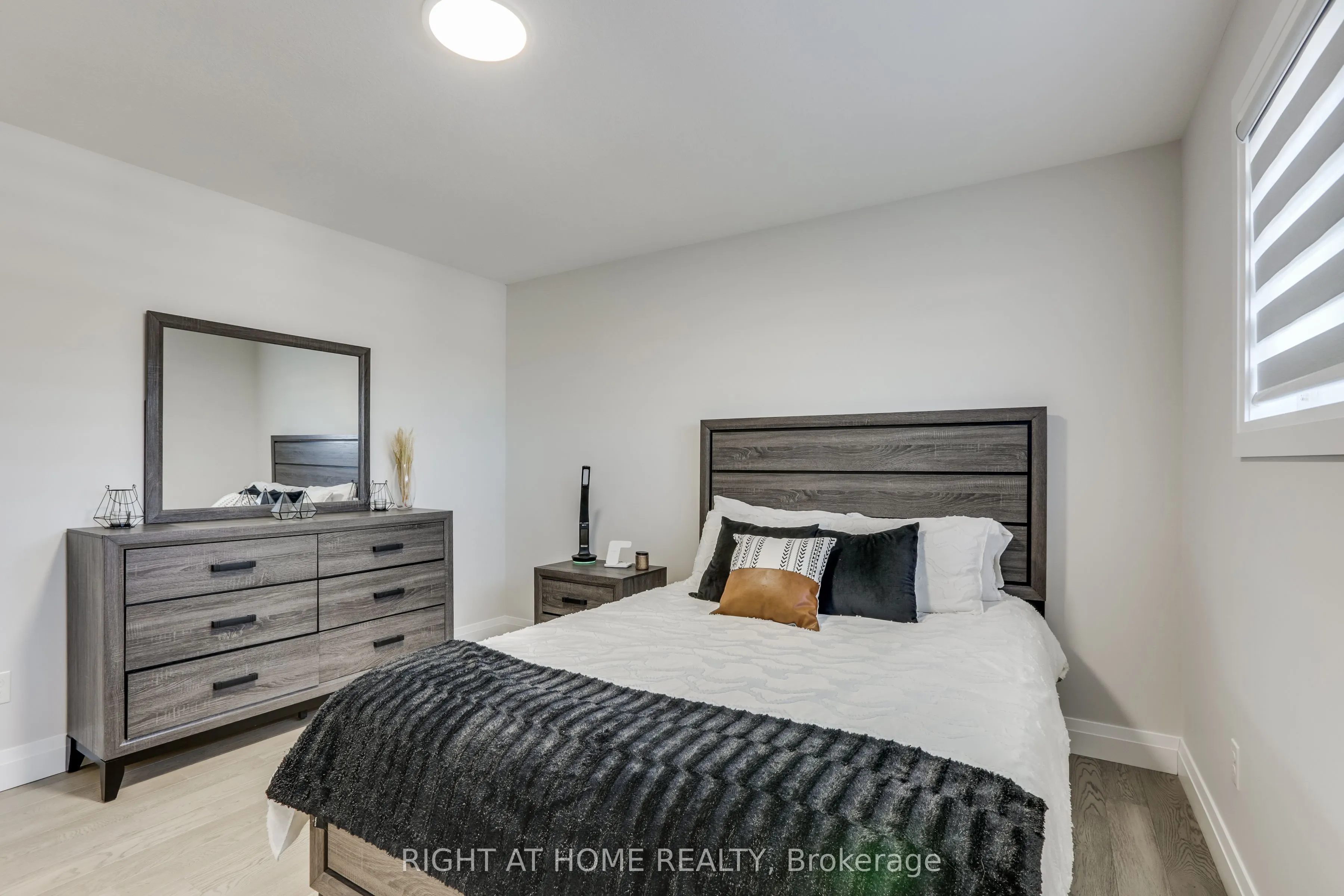26 Compass Trail